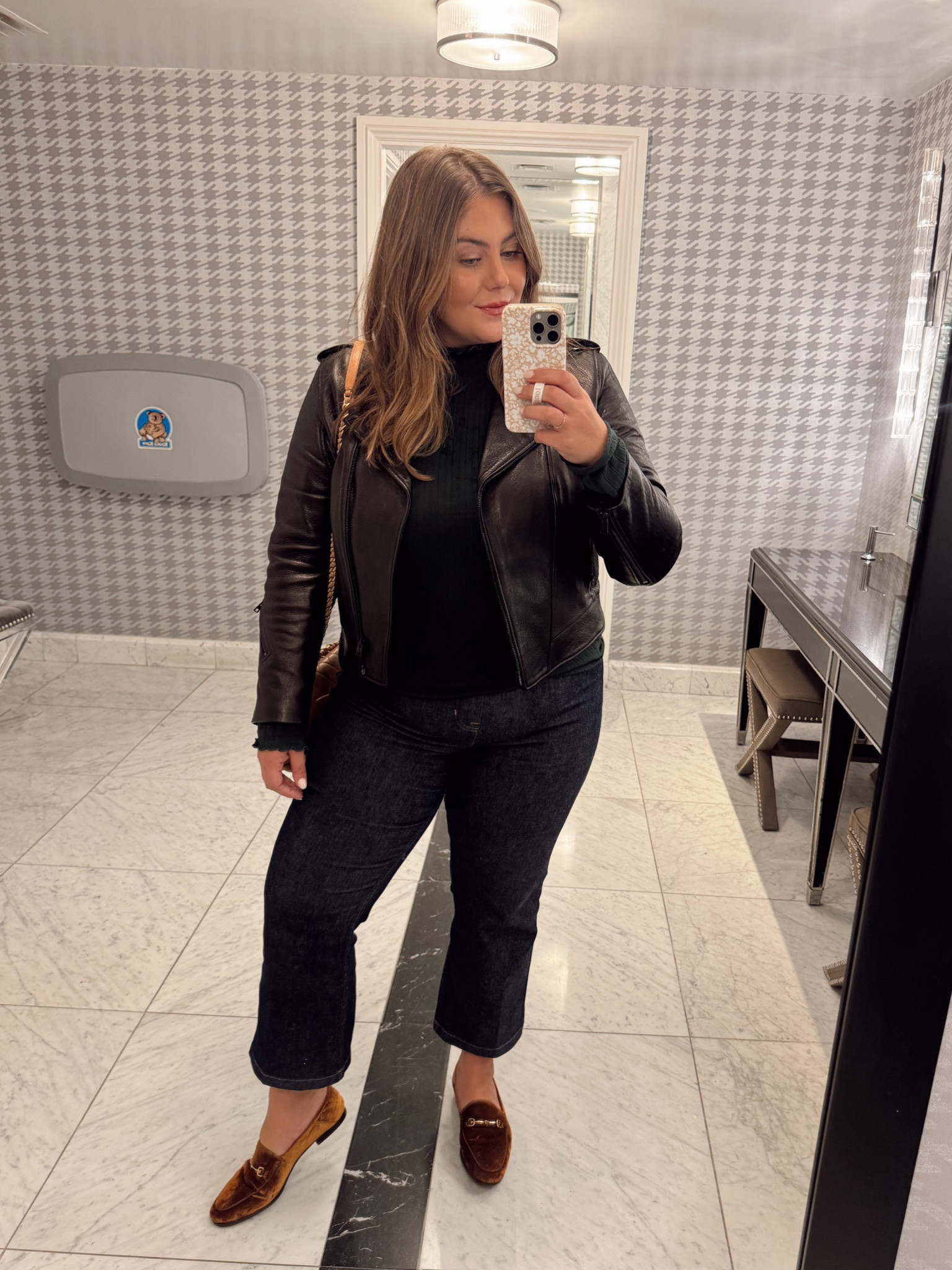 Today’s travel outfit to NYC ✈️ wearing size XL in jacket, XXL in top, 1X in jeans, 11 in shoes. Use CARALYN20 at Spanx.

#LTKTravel #LTKMidsize #LTKStyleTip
