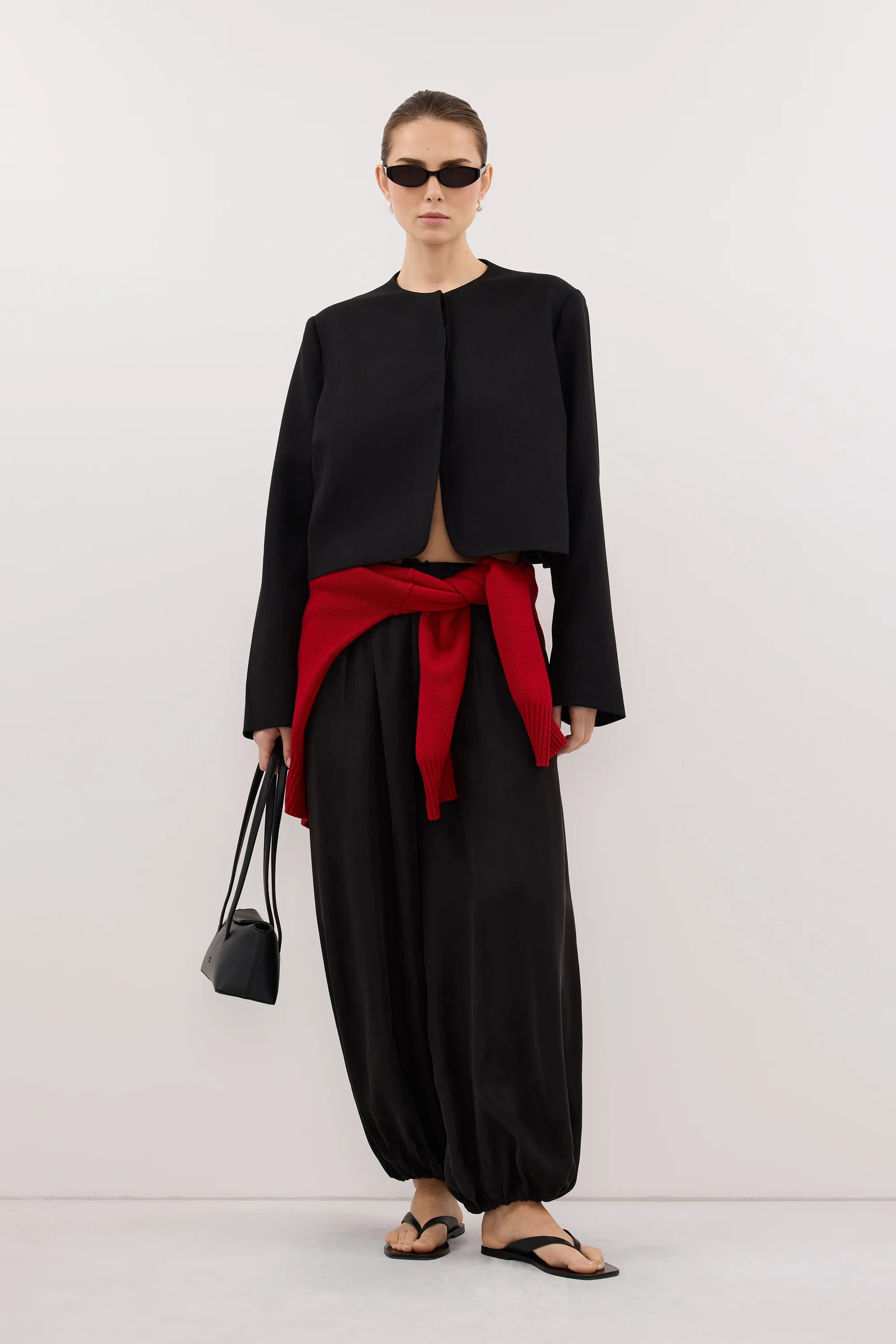 CYRUS BLACK CROPPED BLAZER | DISSH