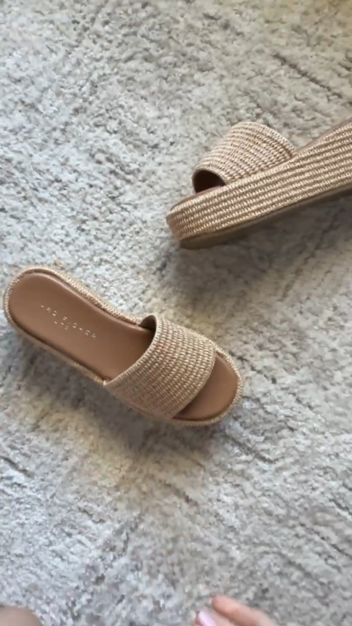 Platform sandals
Sandals 

#LTKSeasonal