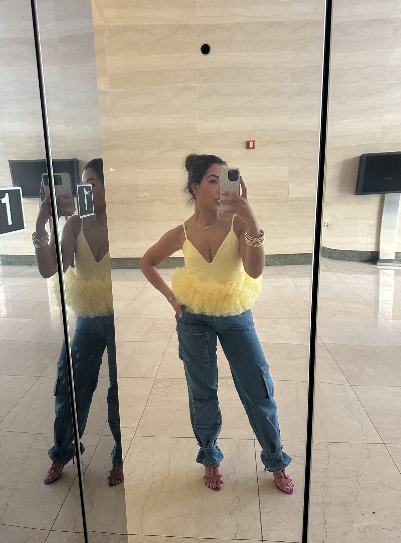 These denim cargo jeans are the perfect mix of comfort and style !!!
I love how they look dressed up with heels for a chic vibe or kept casual with low shoes for an everyday look! 

#LTKStyle #LTKFashion #LTKDenim #OOTDInspo #LTKUnder50 #LTKFallStyle #StyleForEveryday #LTKJeans #OOTDGoals #WardrobeEssentials #OutfitInspo #EverydayStyle #LTKTrends #StyleWithLTK #LTKFinds

#LTKSeasonal #LTKFindsUnder100 #LTKSaleAlert