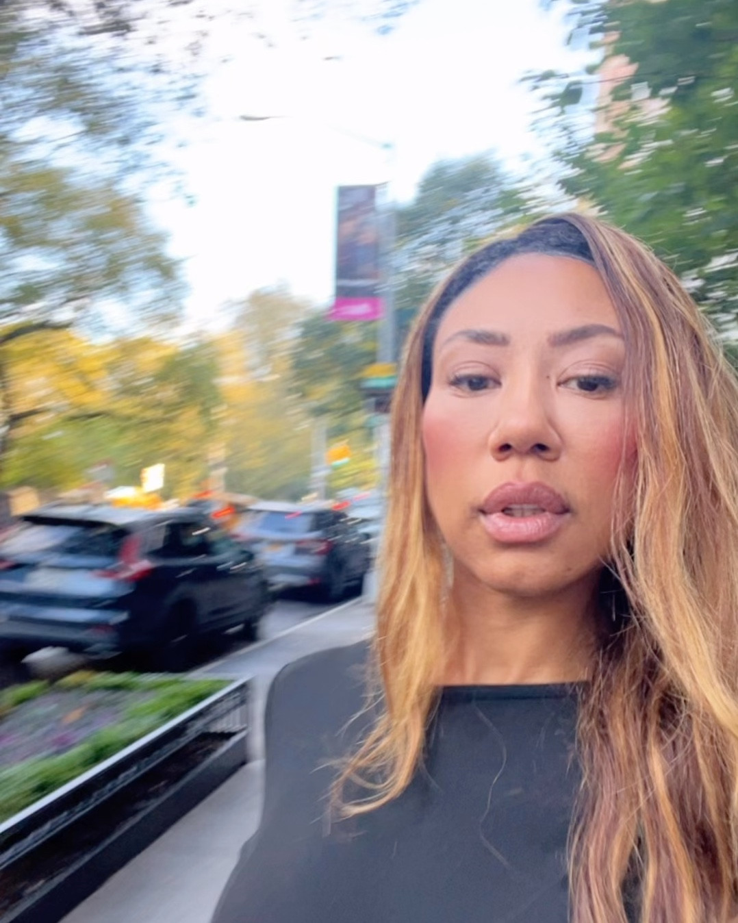 Non-work workday look 💼✨
These flared jeans fit so good, paired with a fitted tee that feels like a bodysuit — easy to dress up with a jacket for after-work plans.


#LTKStyleTip #LTKFindsUnder50 #LTKSeasonal