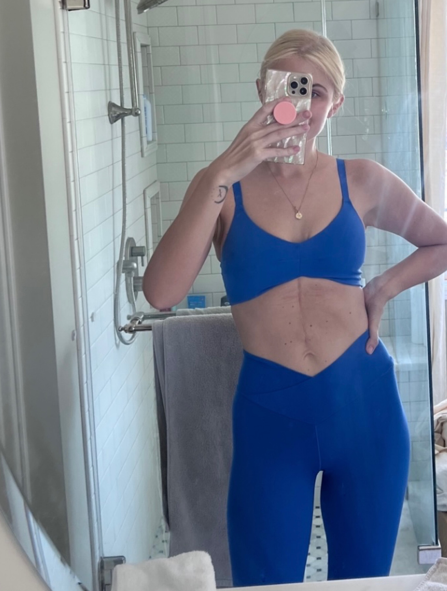 Current favorite workout set is on mega sale! Wearing a small in the top and a small long in the leggings! #aerie 

#LTKsalealert