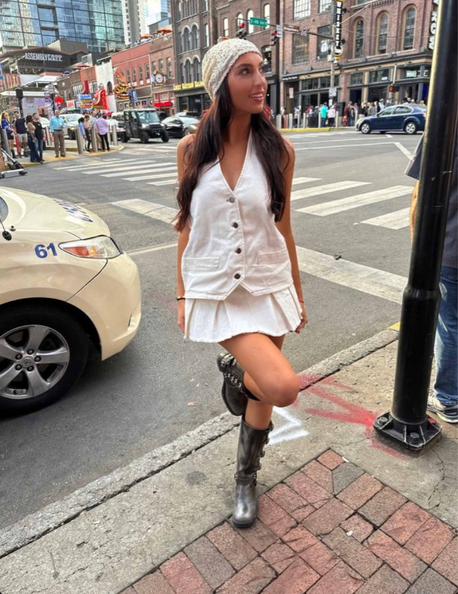 Day in Nashville! They don’t make this set in cream anymore but I tagged it in charcoal and it’s super super cute! Tagged the boots and a similar headscarf.  

#LTKFestival #LTKstyletip #LTKtravel