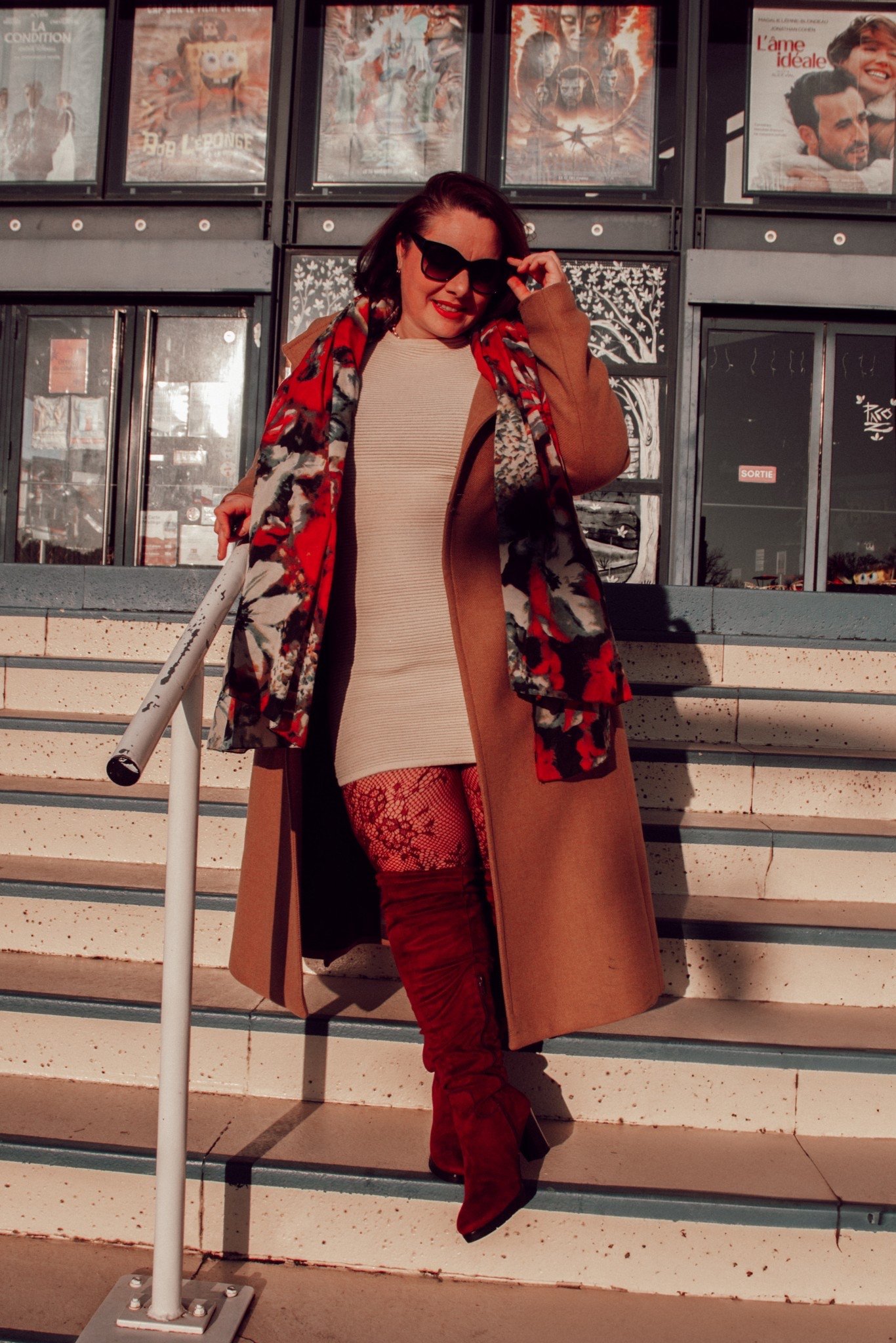 Qui a dit que les curvy ne pouvaient pas porter de cuissardes… rouges qui plus est ? 😍

👉 mes cuissardes sont des Ulla Popken (parfaites pour un tour de mollet en 45-46cm). La référence Amazon y ressemble très fortement, mais je ne sais pas si les dimensions sont les mêmes 🙈

Astuce : choisir des collants de la même couleur que les cuissardes allongent magnifiquement les jambes 😏

#LTKcurves #LTKmidsize #LTKfrance