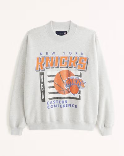 Men's New York Knicks Graphic Crew Sweatshirt | Men's Tops | Abercrombie.com | Abercrombie & Fitch (US)