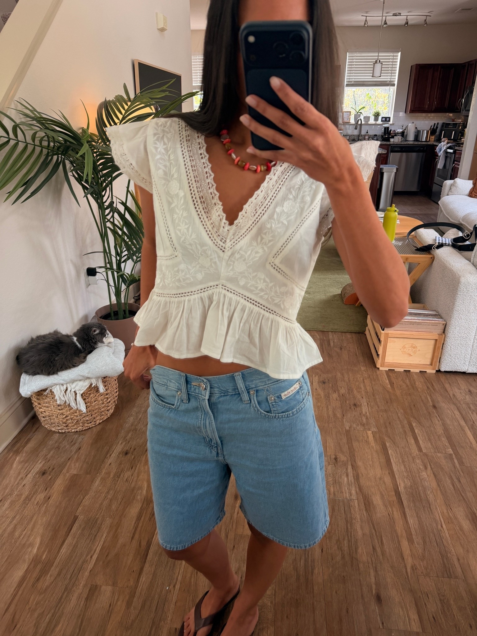 i’m wearing a size S in the top + 26 in shorts! :)

#LTKootd #LTKSeasonal