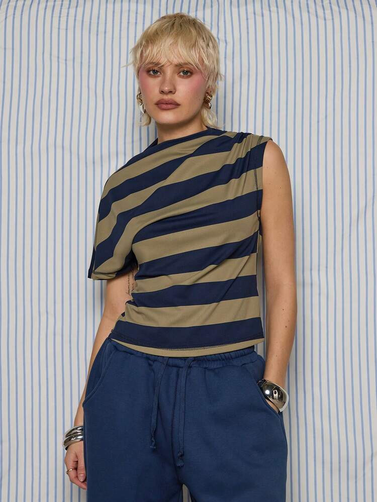 COUREZ Short Sleeve Asymmetric Jersey Top In Stripe /Y2K Short Sleeve Tops Going Out Tops Women Tops Summer Clothes For Women Blue Top Cute Tops Summer Tops Summer Outfits Y2K Summer Clothes For Women Summer Outfits For Women Festival Outfits Concert Outfits Spring Outfits For Women | SHEIN | SHEIN