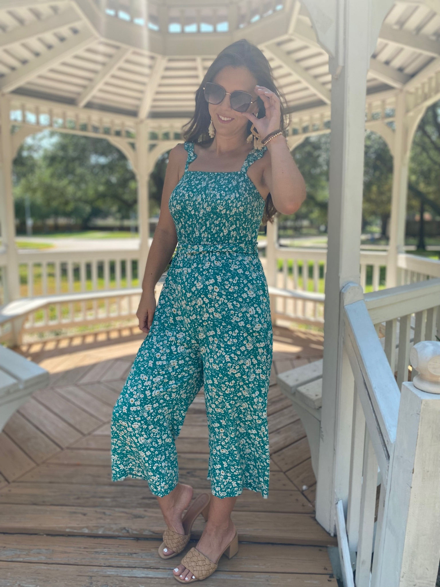 St Patrick’s Day Ourfit!!! So cute and flowy! This Amazon jumpsuit is a personal fave!!

#amazon #flowy #floral #romper #green #stpattys

garland 


Spring break, easter, summer, vacation, st Pattys, 
#moms #amazonprime #amazon #forher #cybermonday #giftguide #holidaydress #kneehighboots #loungeset #walmart #target #macys #academy #under40
#under50  #winteroutfits #holidays #coldweather #transition #rustichomedecor #cruise #highheels #pumps #blockheels #clogs #mules #midi #maxi #dresses #skirts #croppedtops #everydayoutfits #livingroom #highwaisted #denim #jeans #distressed #momjeans #paperbag #opalhouse #threshold #anewday #knoxrose #mainstay #costway #universalthread #garland 
#boho #bohochic #farmhouse #modern #contemporary #beautymusthaves 
#amazon #amazonfallfaves #amazonstyle #targetstyle #nordstrom #nordstromrack #etsy #revolve #shein #walmart#dinningroom #bedroom #livingroom #king #queen #kids #bestofbeauty #perfume #earrings #gold #jewelry #luxury #designer #blazer #lipstick #giftguide #fedora #photoshoot #outfits #collages #homedecor

#LTKSeasonal
#LTKSale
#LTKFind
#LTKFestival
#LTKbeauty
#LTKbump
#LTKfamily
#LTKitbag
#LTKsalealert
#LTKU
#LTKcurves
#LTKfit
#LTKkids
#LTKshoecrush
#LTKbaby
#LTKhome
#LTKmens
#LTKstyletip
#LTKunder50
#LTKwedding
#LTKswim
#LTKunder100 

#LTKsalealert #LTKunder50 #LTKSeasonal