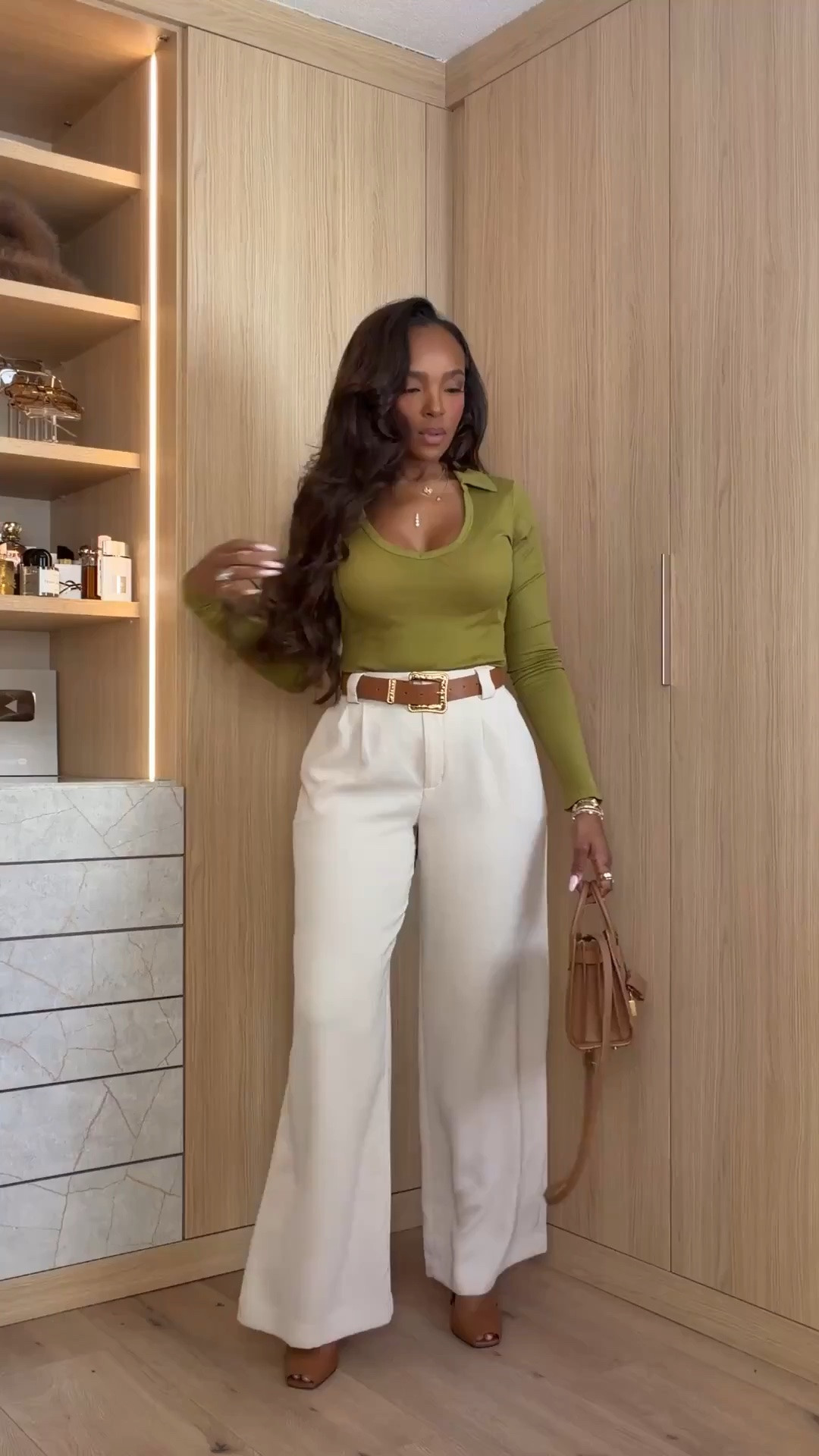 ELEVATED FALL BASICS 🤎

Proof that a simple outfit can still look SO put together. The olive fitted top + cream wide-leg trousers + cognac accessories give this such an expensive-looking fall feel. Perfect for work, brunch, lunch or dinner.

Wearing: Size Small | 5’4” | 140 lbs | 34D-27-40

olive green outfit, cream wide leg trousers, fall outfit ideas, elevated basics, classy casual outfit, neutral fall style, business casual outfit, petite fall outfit, chic workwear, cognac accessories, polished everyday outfit, fall capsule wardrobe

📲 Download the FREE LTK app & follow me (@kirasfashionfinds).