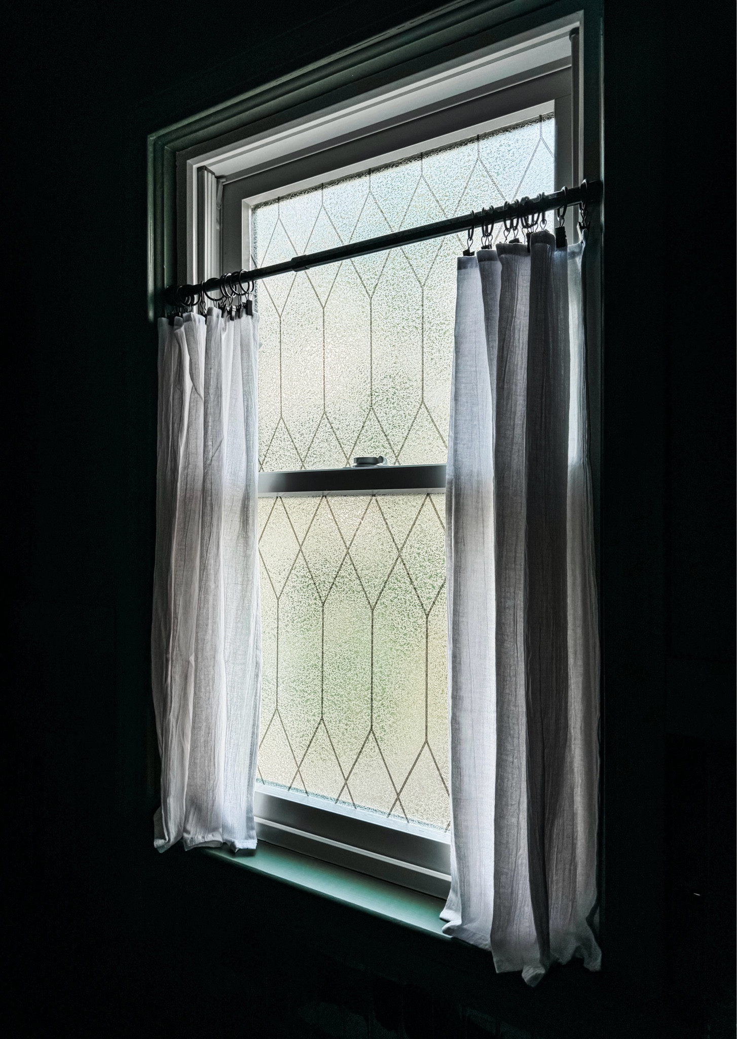 Love this window film paired with DIY café curtains! 

#windowfilm #cafecurtain #amazonhome

#LTKFindsUnder50 #LTKHome #LTKStyleTip