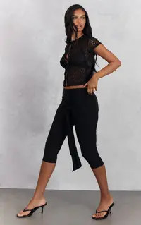 Black Double Layer Slinky Wrap Capri's | PrettyLittleThing UK