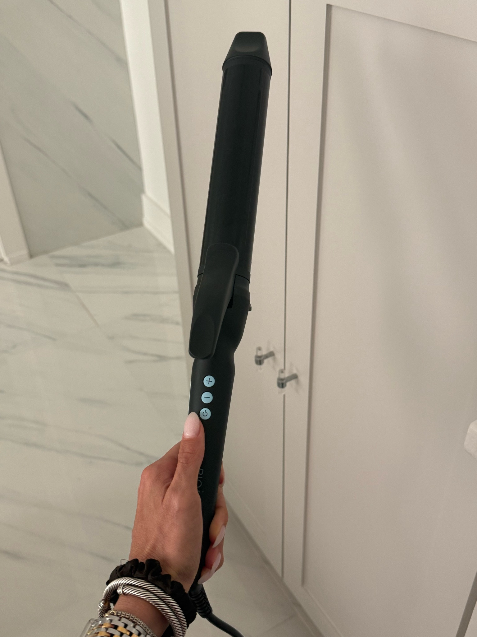 Love this curling iron!

#LTKBeauty #LTKootd