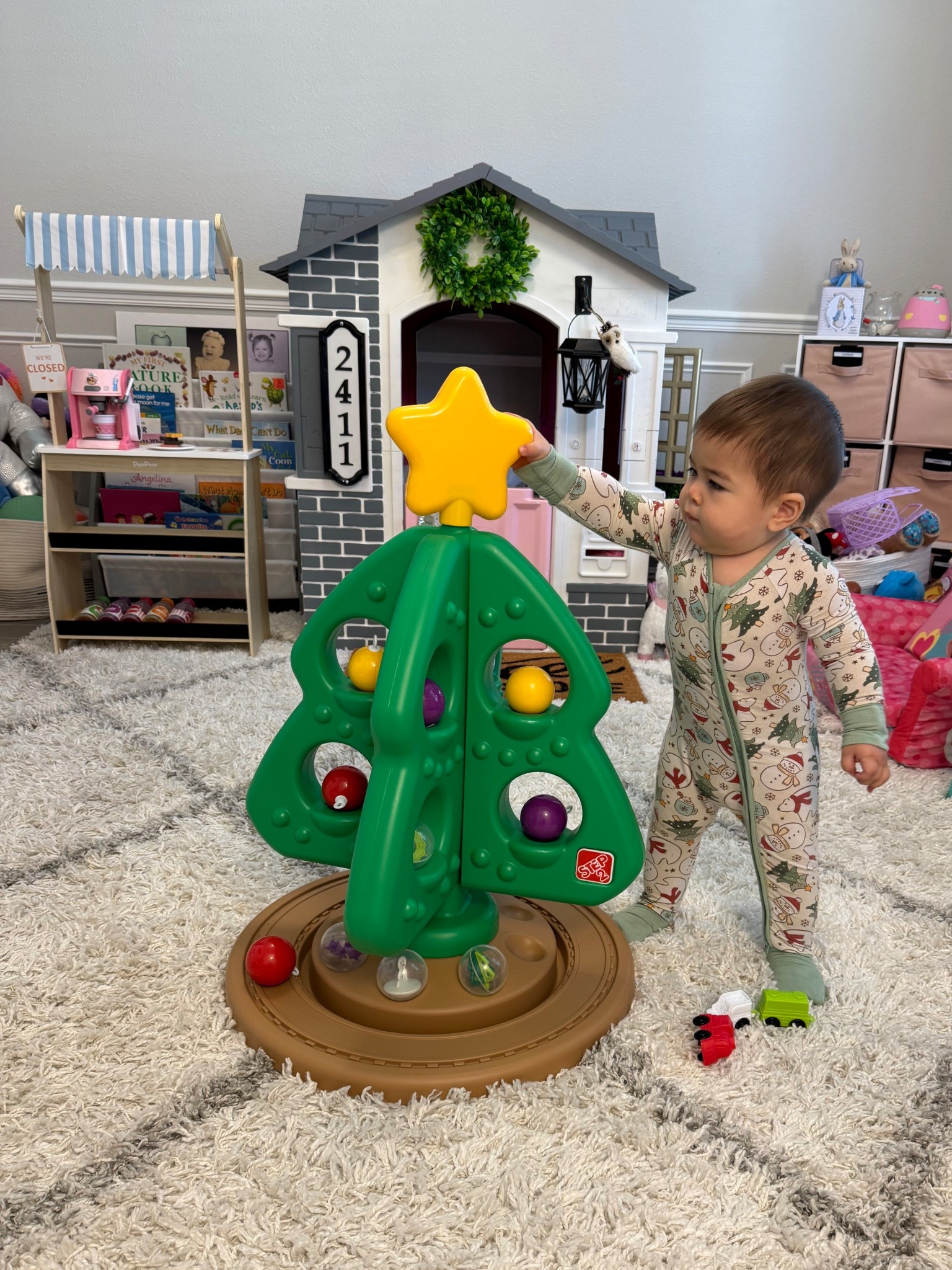 My first Christmas Tree 🎄 

#LTKBaby #LTKHoliday #LTKmomlife