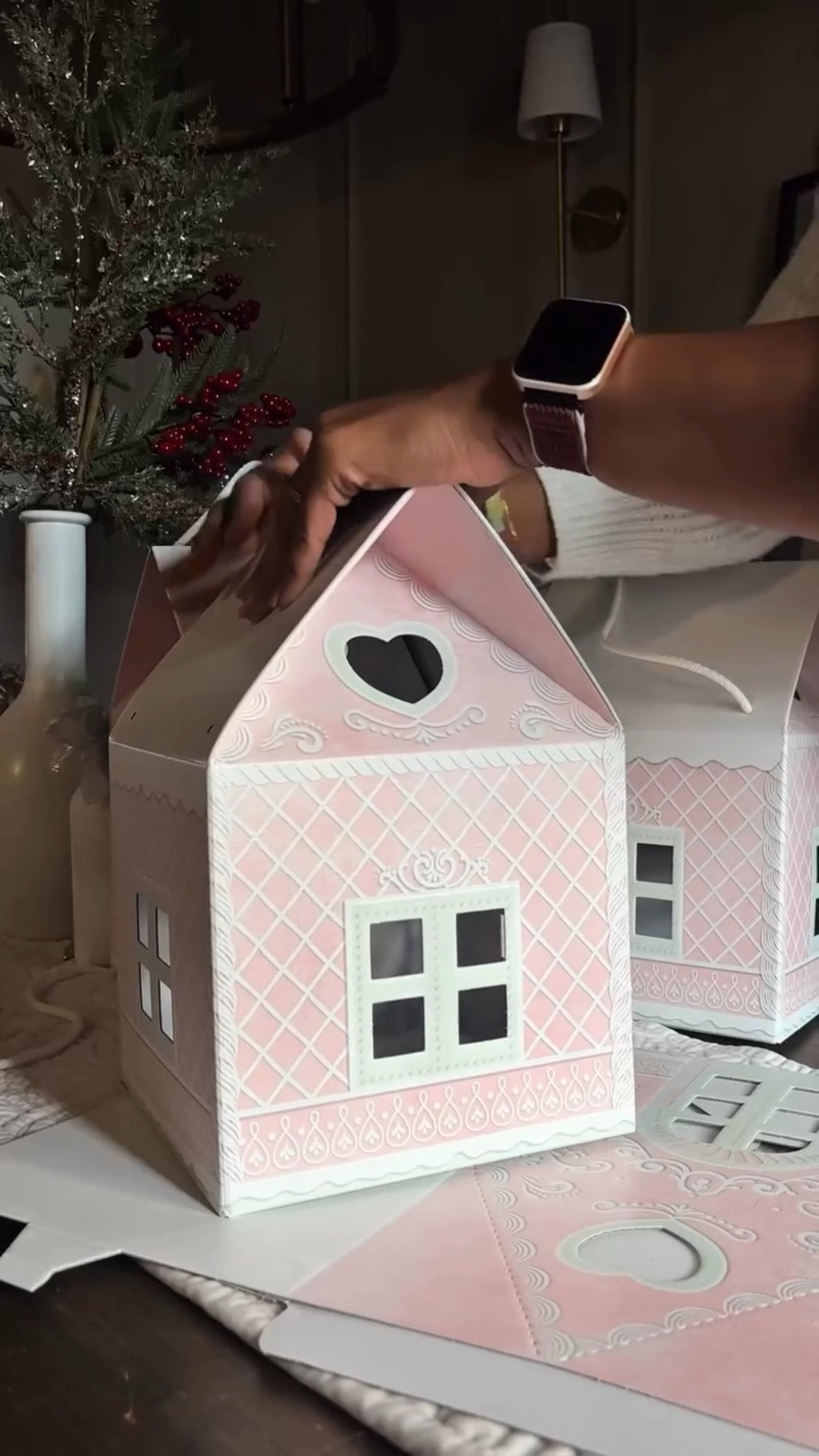 🏠If it’s a mess under your tree…let boxes from @boxescraftory fix that! ✨These beautiful boxes add decor to your tree and make gift wrapping quick and easy.  Plus my daughter loved them!! 🩷☺️ Check out all the different colors on Amazon.  Comment “box” for the link!! #luxurygiftbox #christmasgiftbox #giftpackaging