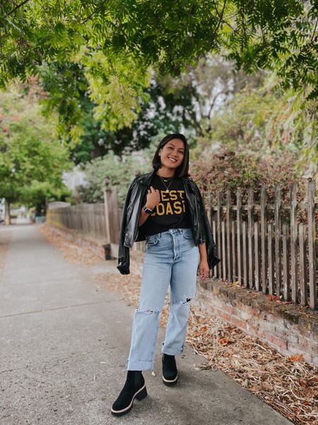If I could keep one jacket for the rest of my life, it would be this one 😍. It reminds me of all the years we lived in San Francisco’s where I wore it every single day 🌁 

Outfit details 🔗 in stories & highlights 


Leather jacket . Denim style . 90s straight leg jeans . Agolde . West coast style . California style . Petite girl style . Petite wardrobe styling . Petite stylist . Fall outfits . Fall outfit inspo 

#petitestyle #howtostyle #outfitsdaily #minimaliststyle #wardrobestylist #agolde #westcoast #californiastyle #retrobrand #streetstyleinspirations 

#LTKSeasonal #LTKstyletip #LTKshoecrush