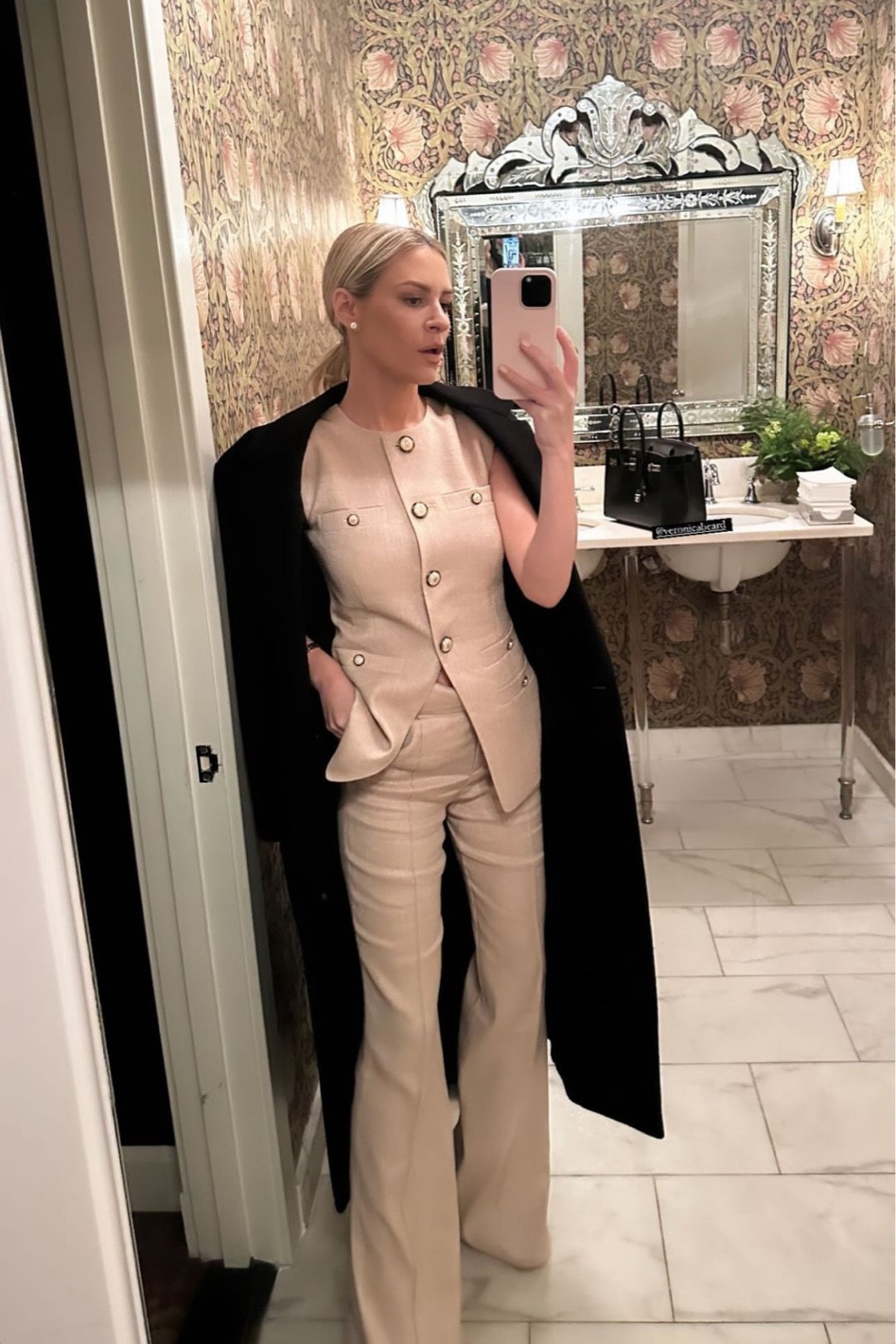 Lunch date with Veronica Beard 🤎

#LTKMostLoved #LTKstyletip #LTKitbag