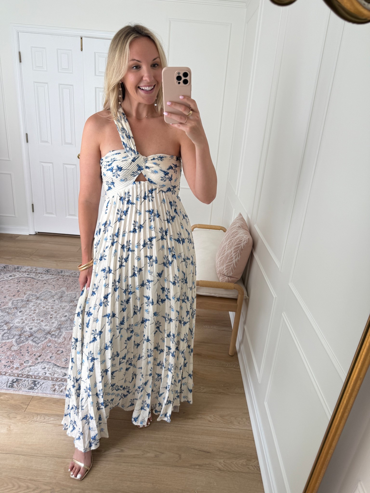 Summer dress - blue and white dress 

#LTKWedding #LTKStyleTip #LTKSummerEdit