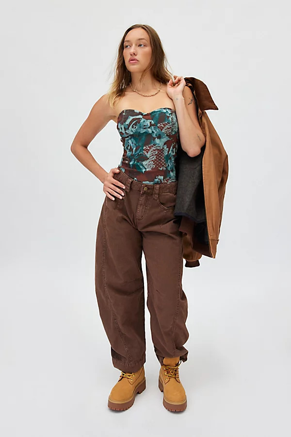 BDG Elise Barrel Leg Pant in Chocolate, Women's at Urban Outfitters | Urban Outfitters (US and RoW)