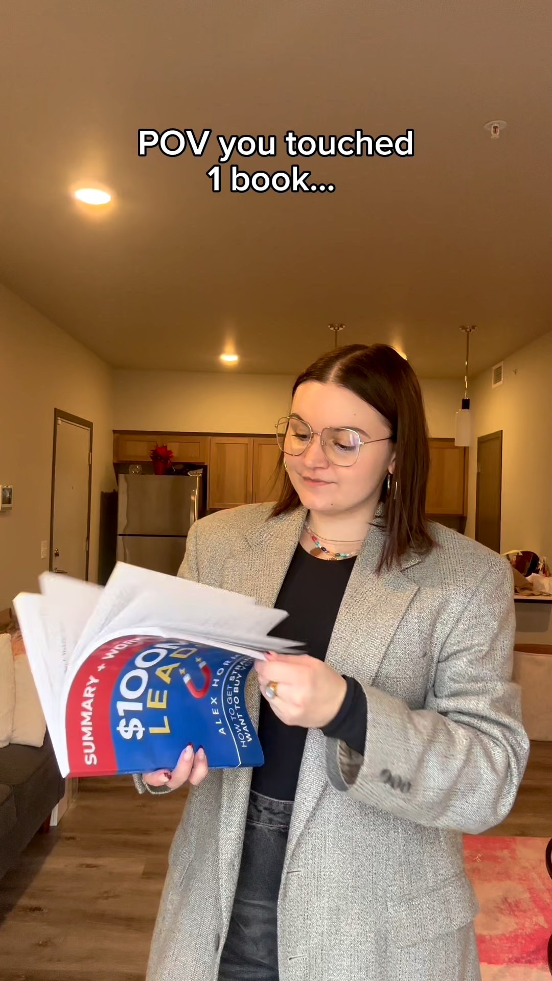 Reads one book, suddenly adopts the poetcore aesthetic 😂 

#poetcore #darkacademiaoutfits #midsizeoutfitinspo #midsizeoutfit #midsizefitcheck

#LTKstorytime #LTKootd #LTKMidsize