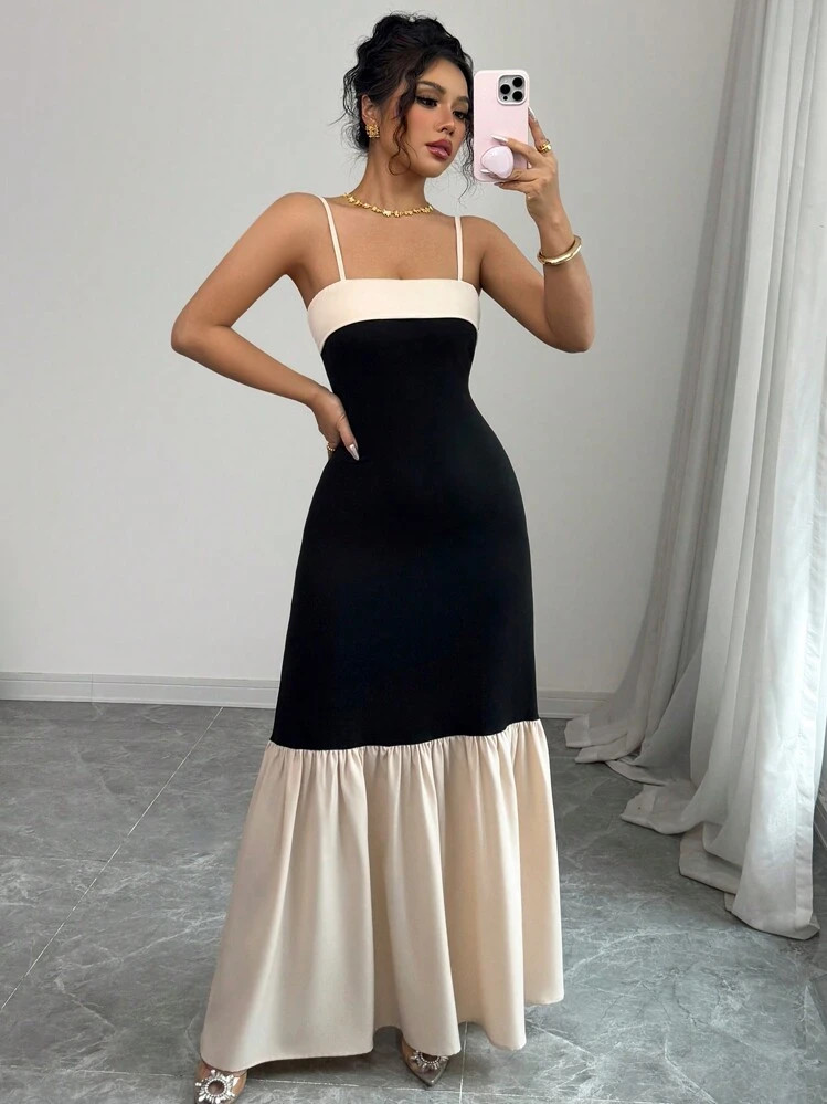 Elenzga Women Plain Color Patchwork Spaghetti Strap Simple Pleated Dress | SHEIN