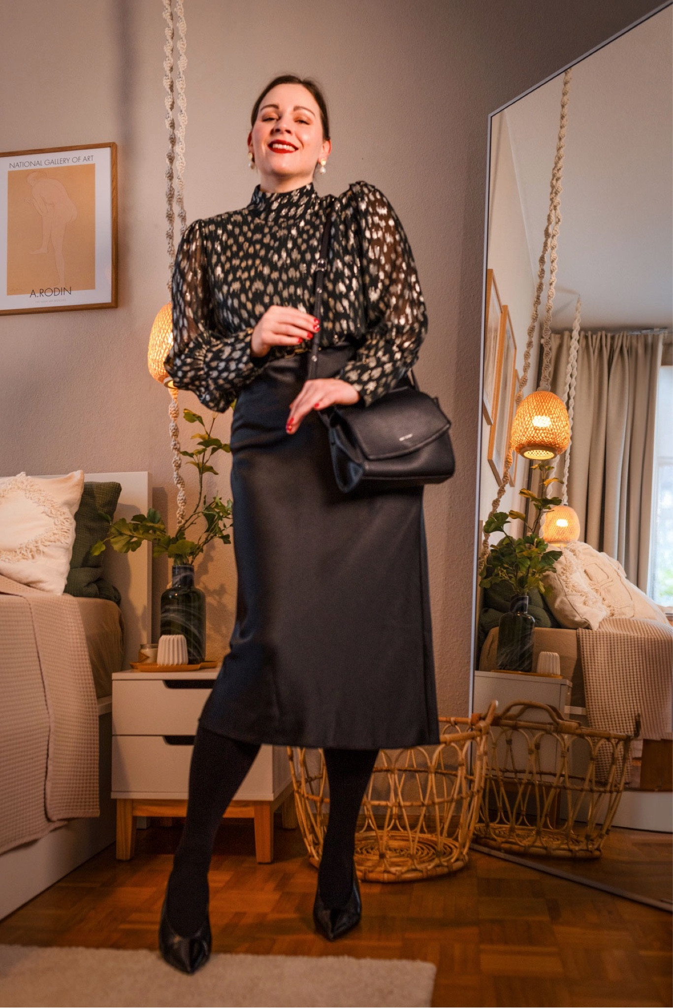 Silvester Glamour outfit with midi skirtt 

#LTKHoliday #LTKstyletip #LTKeurope