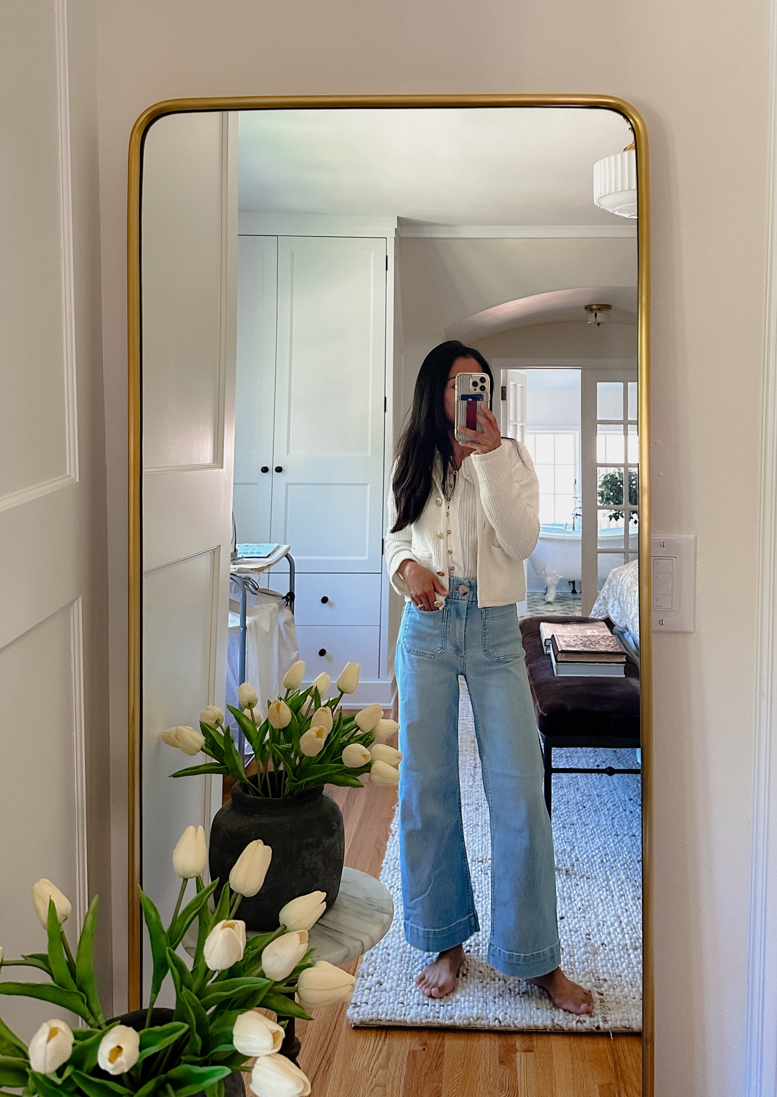 *first day of fall* outfit 🍂. same jeans as the ones i showed earlier but in blue (Korat wash). they’re so comfy i got in different colors! wearing size 23 standard. #falloutfit #jeans

#LTKStyleTip #LTKSeasonal