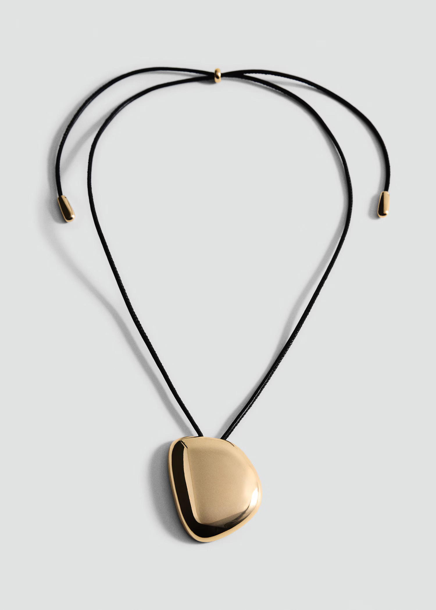 Metal pendant necklace - Women | MANGO United Kingdom | MANGO (UK)