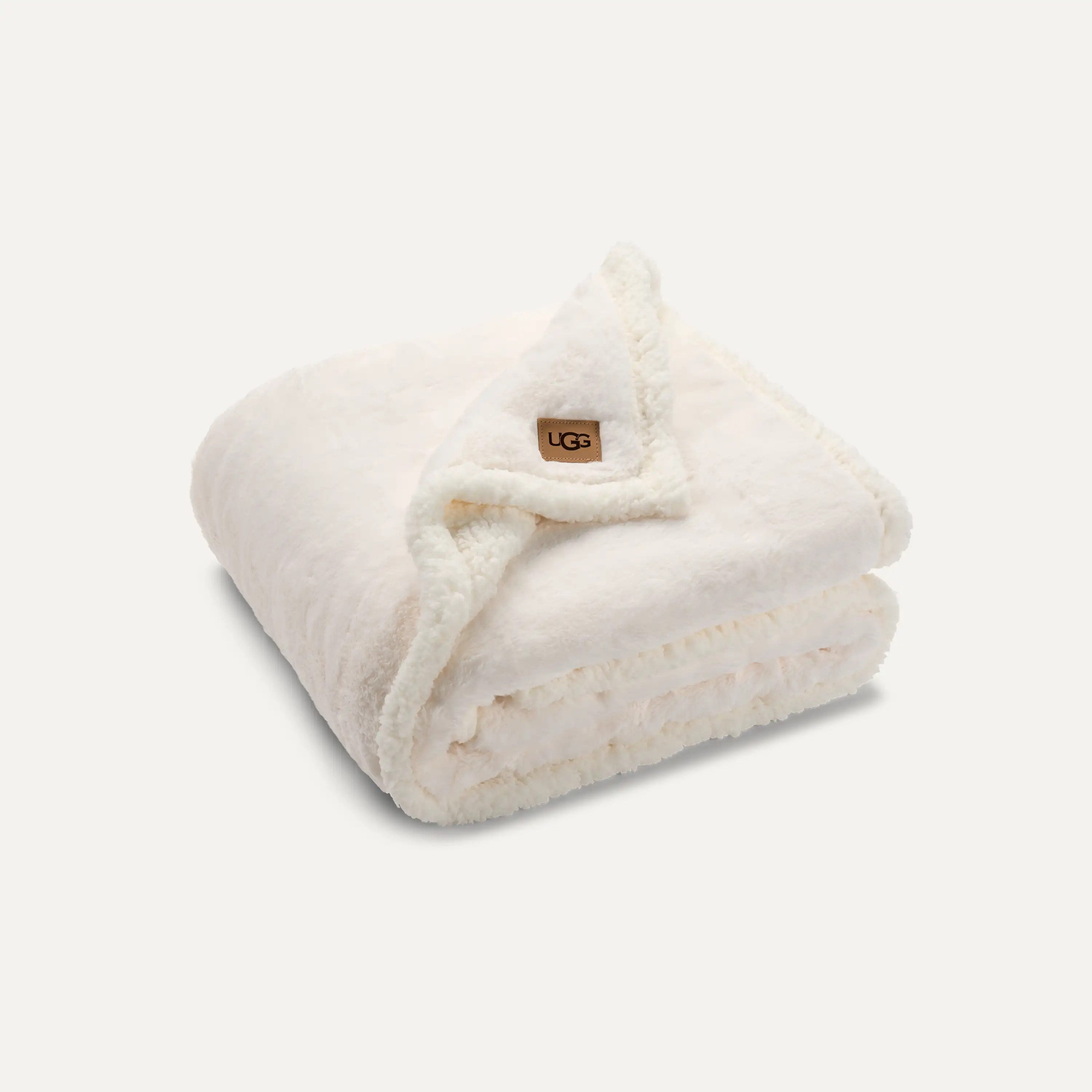 UGG® Cynthia Throw 50" x 70" for Home | UGG® | UGG (US)