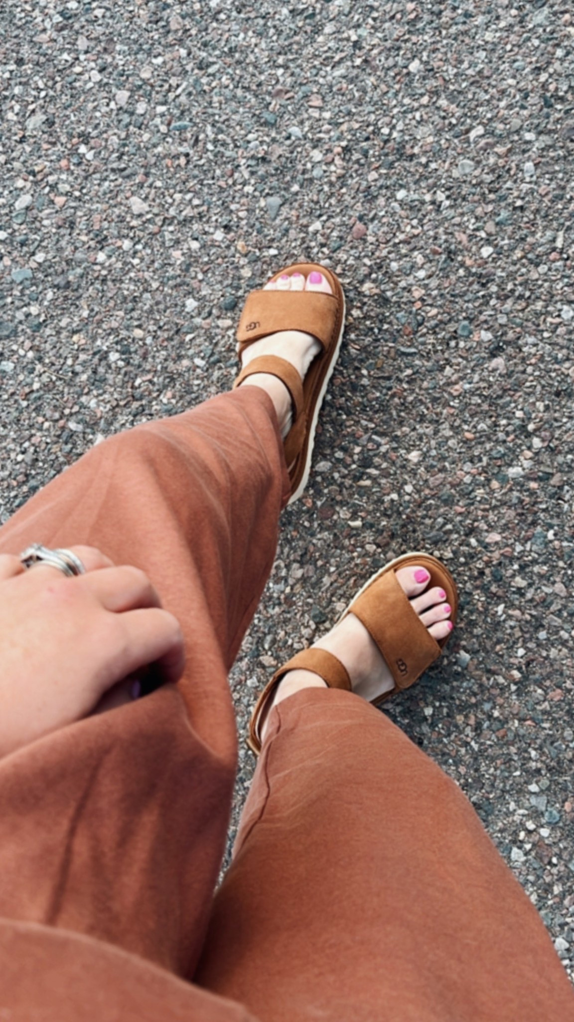 if you love the Ugg slides you’ll LOVE the sandals for this summer! I got a size 8!