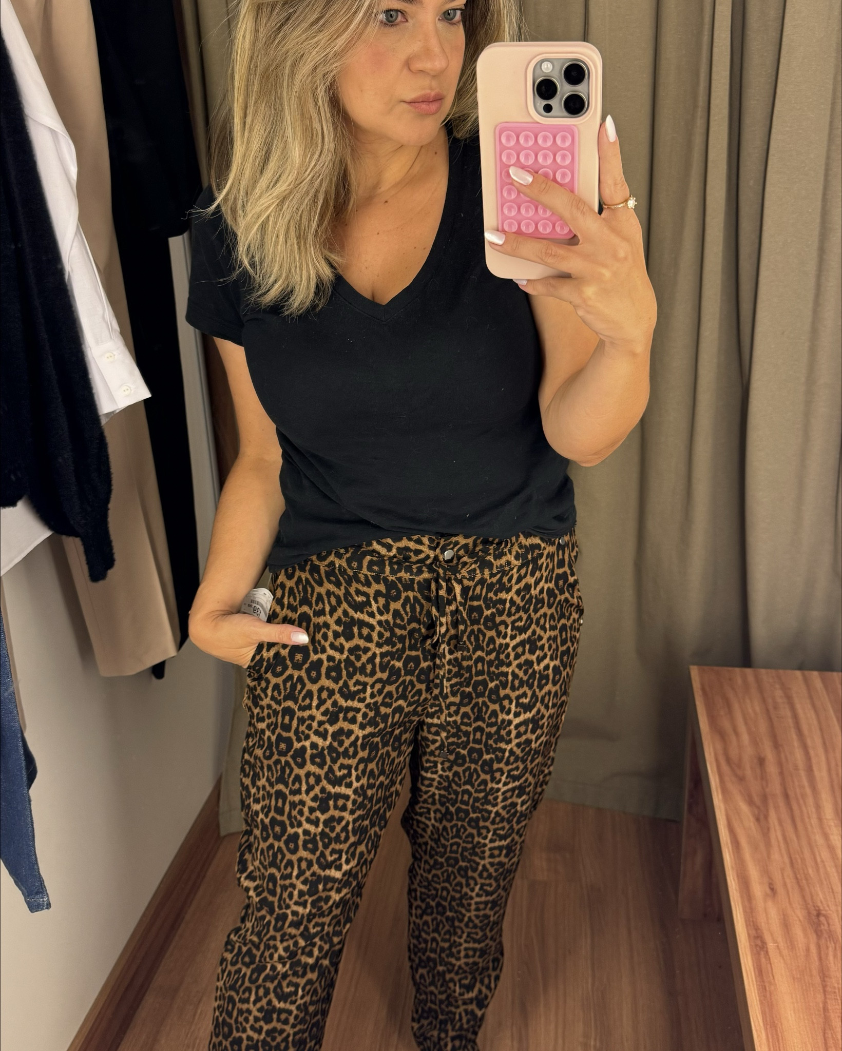 Looks Renner ✨🐆 qual o preferido de vocês? 

#LTKworkwear #LTKover40 #LTKbrasil