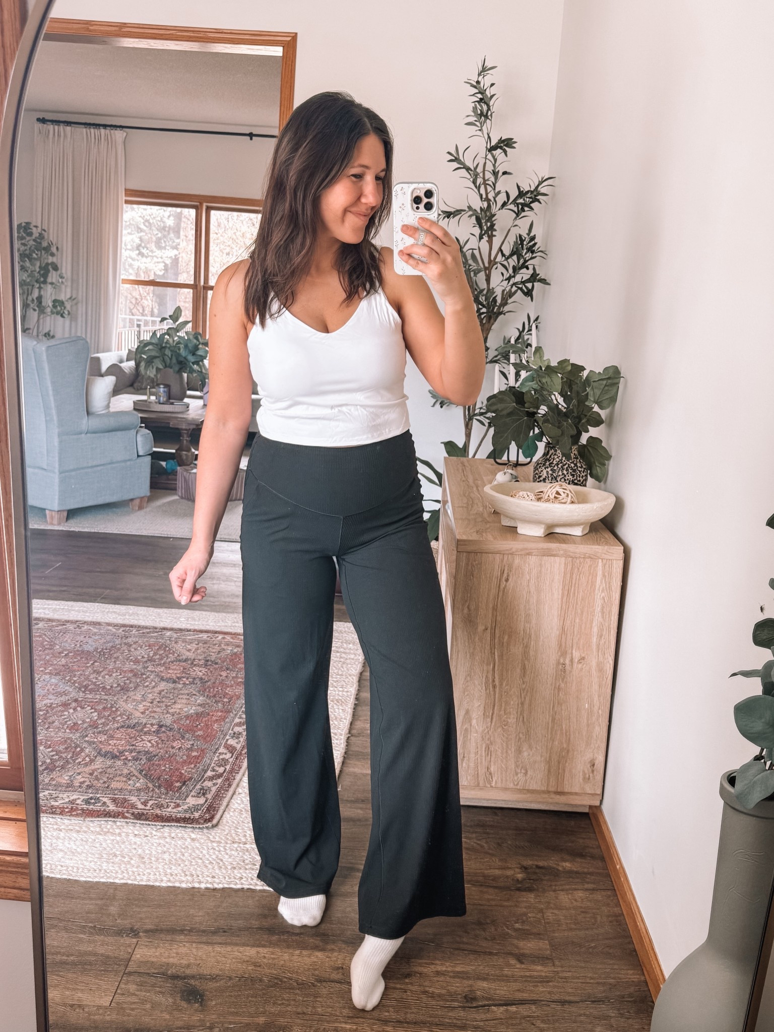 Cropped nursing tank & wide leg leggings. Medium in both 

Aerie real
Nursing friendly 

#LTKFindsUnder50 #LTKSaleAlert #LTKBump