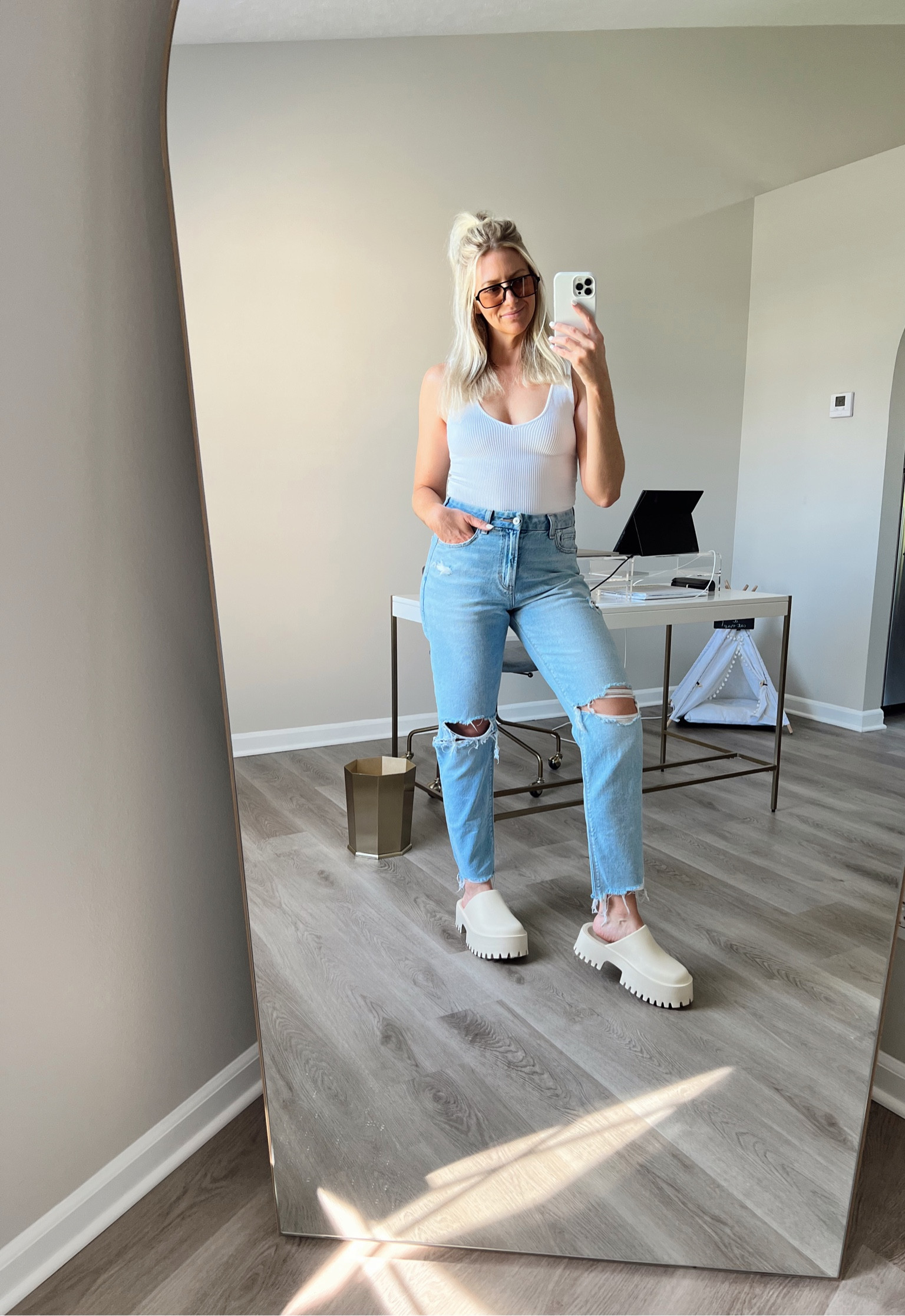 American eagle mom jeans on sale🫶🏼

Distressed
Ripped 
Denim
Retro sunglasses 

#LTKfindsunder50 #LTKSale #LTKsalealert