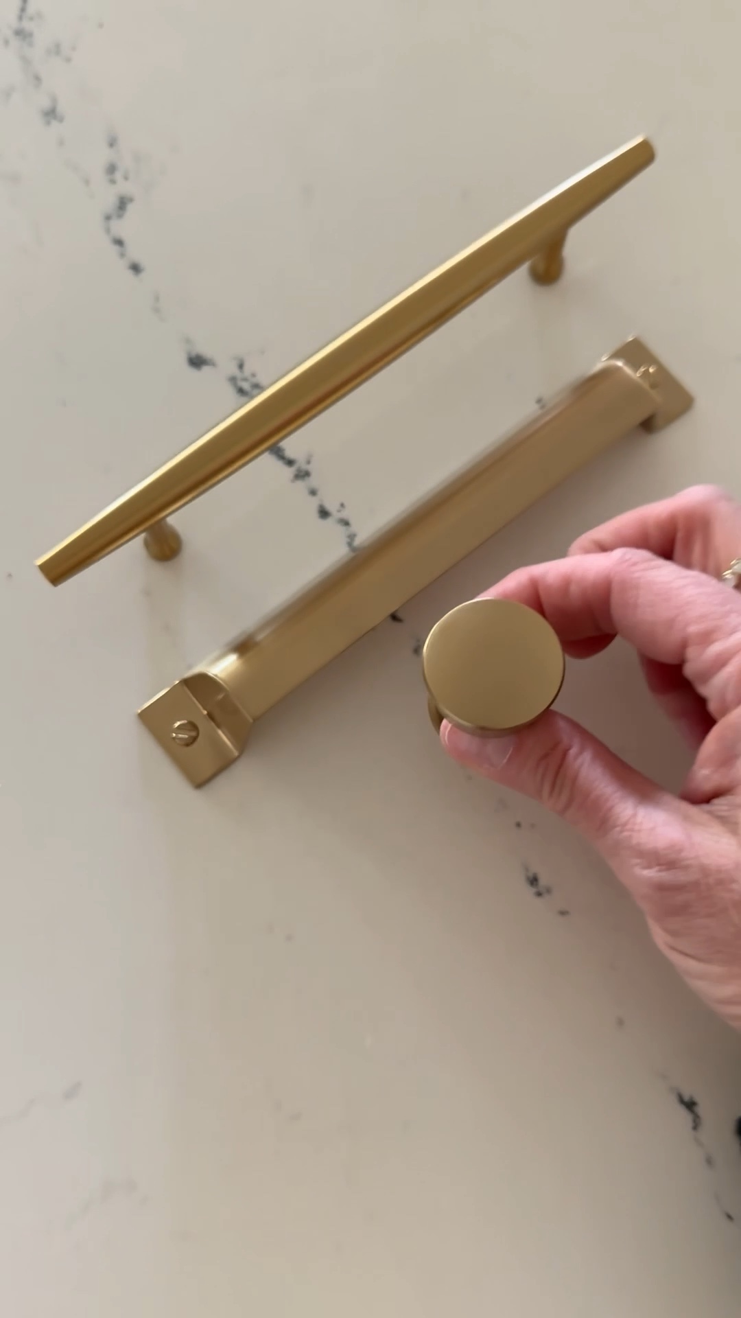 Shop the @Wayfair  spring cyber week sale with savings up to 80% off and free shipping site wide. Now through March 23. 
It’s a perfect time to upgrade your kitchen hardware or any space in your home!
#ad #wayfair #wayfairpartner


#LTKHome #LTKSaleAlert #LTKmomlife