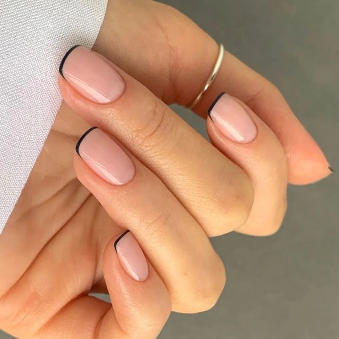 Solid Color French Tips Nails Nude Short Squoval | BETTYCORA