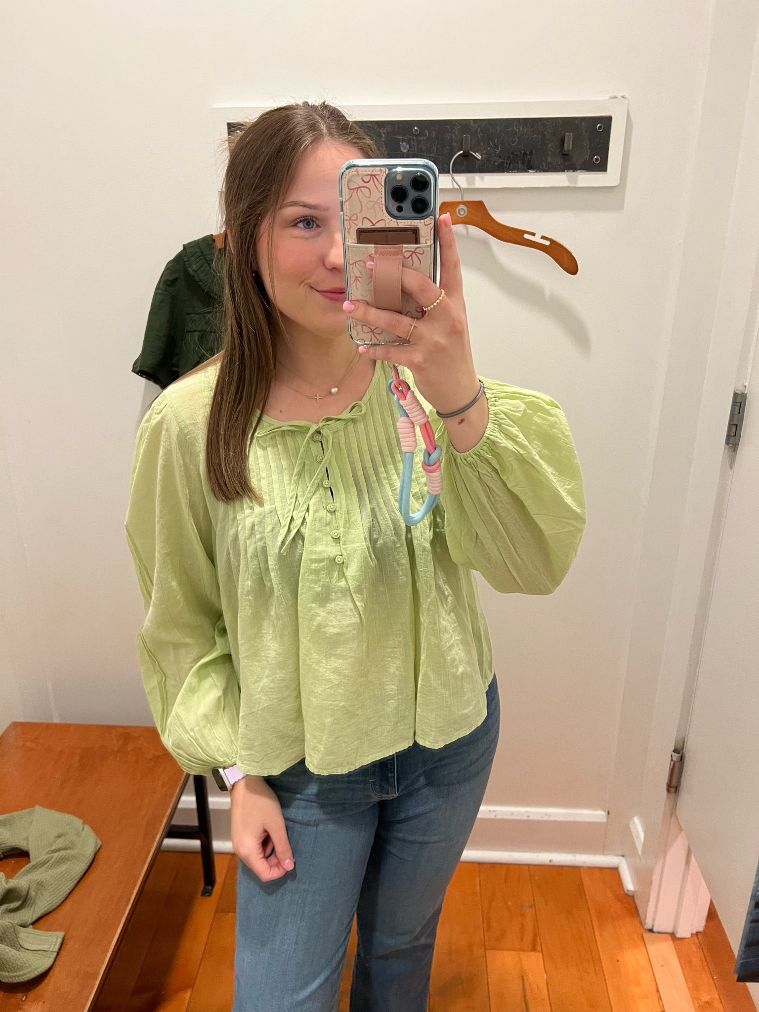 American Eagle, American Eagle top, walli phone case

#LTKWorkwear #LTKFindsUnder50 #LTKStyleTip