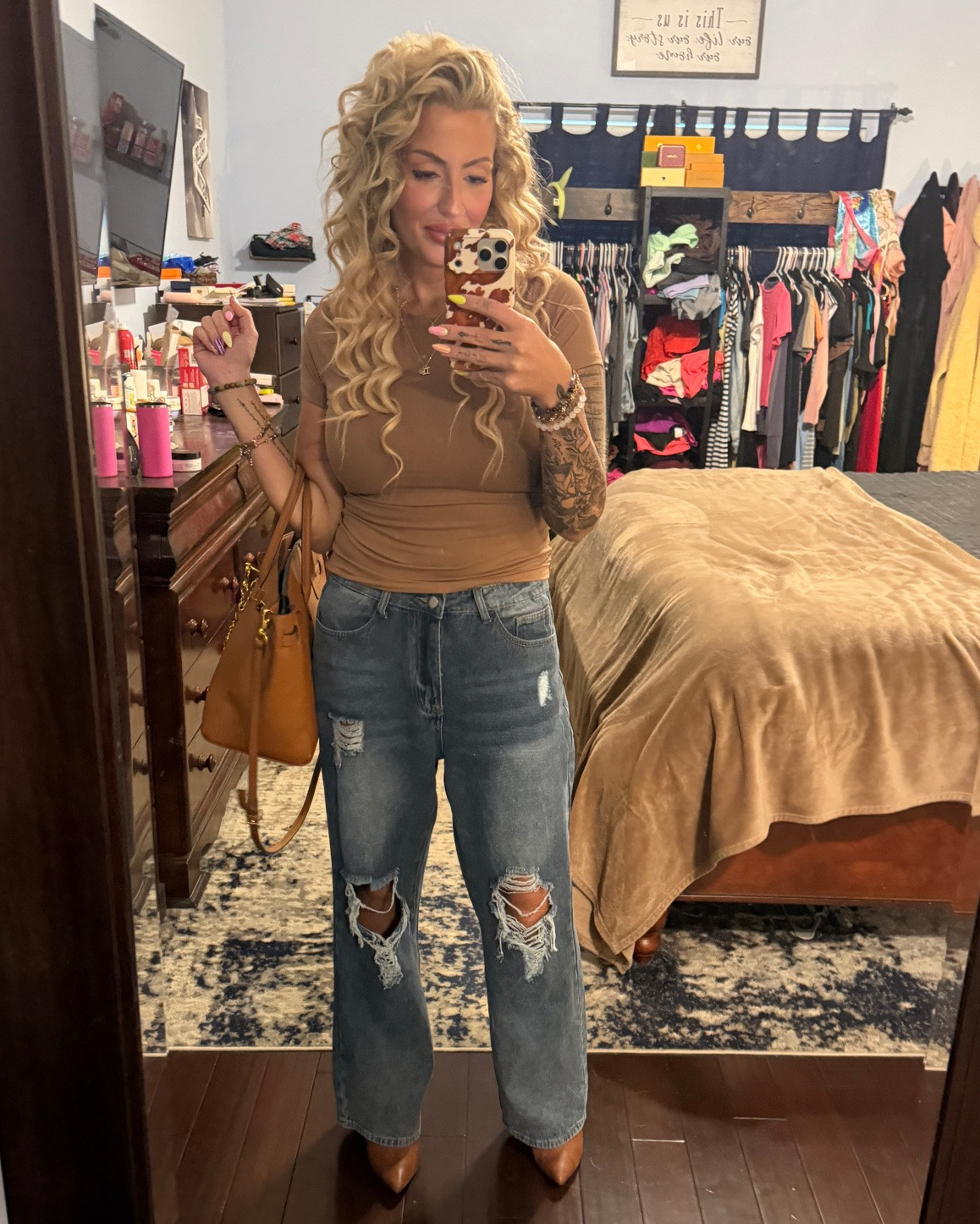 I’m feeling fall today even in this heat

#LTKmomlife #LTKootd #LTKSeasonal