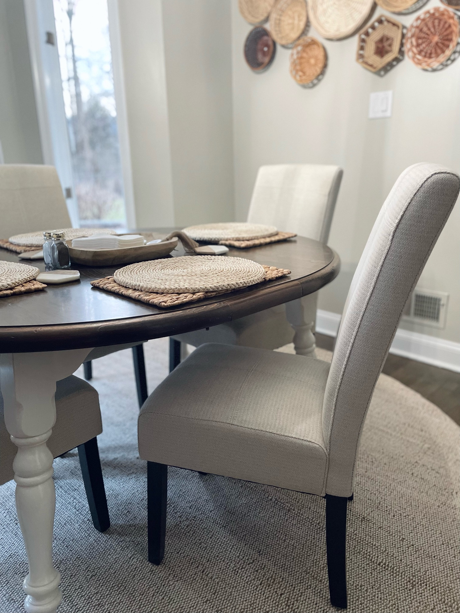 Upholstered dining chairs with a subtle pattern and neutral colors
🤍

#LTKhome