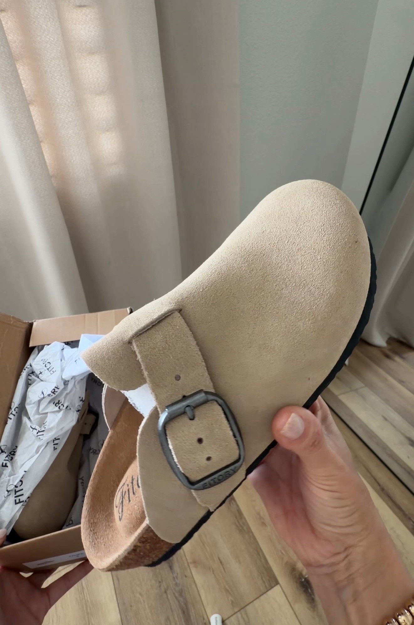 I’m in love with the color on these clogs and how soft they are! 🧸 and they’re currently on sale!!!!!

#LTKmomlife #LTKootd #LTKSaleAlert
