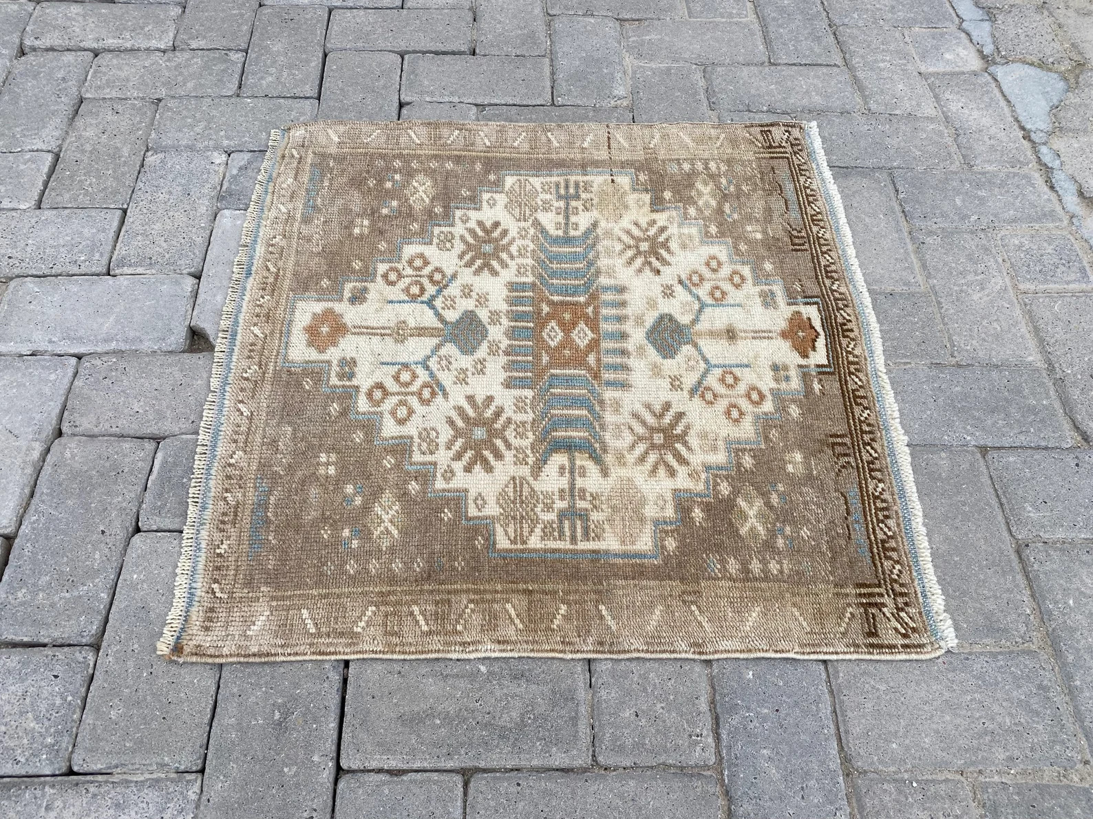 Square Turkish Rug for Bathroom Mini Vintage Rug Tiny Oushak - Etsy | Etsy (US)