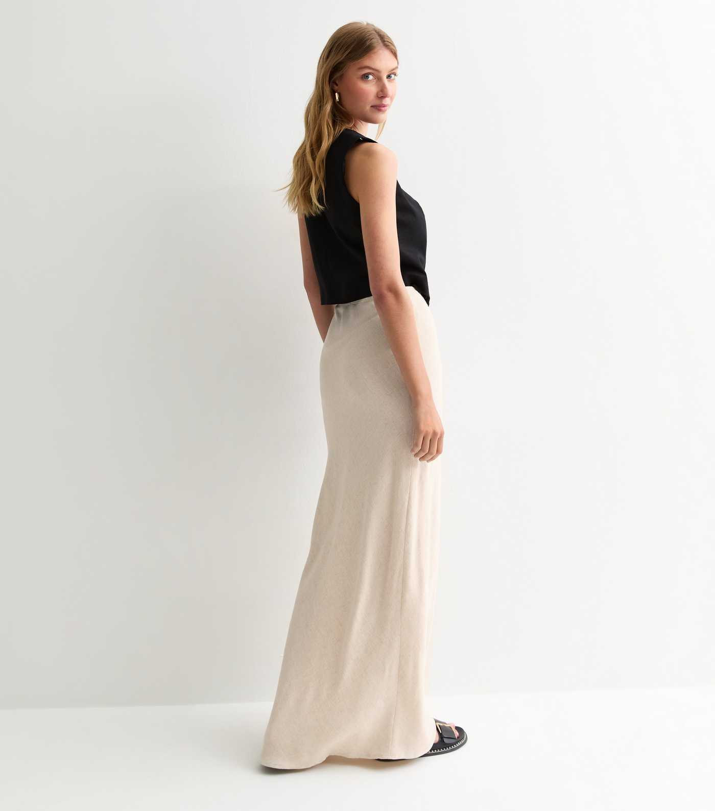 Tall Stone Linen-Look Maxi Skirt
						
						Add to Saved Items
						Remove from Saved Items | New Look (UK)