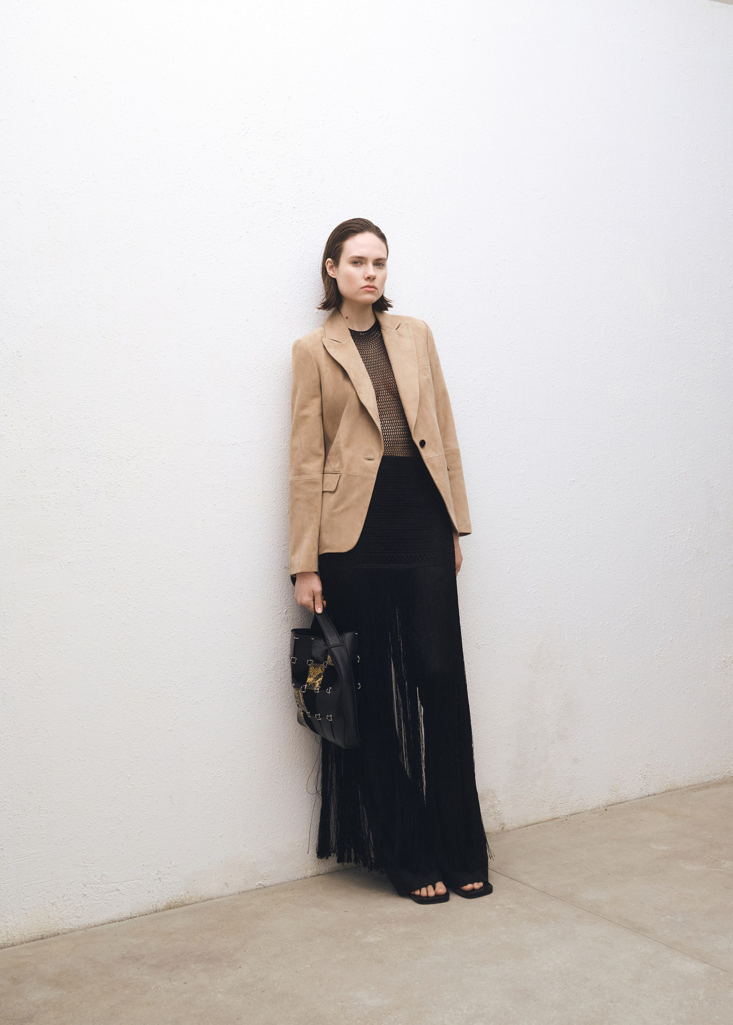 Taillierter Wildleder-Blazer - Damen | MANGO Deutschland | Mango EU
