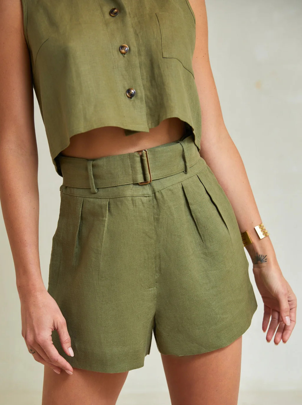 ZINNA SHORT | Hevron