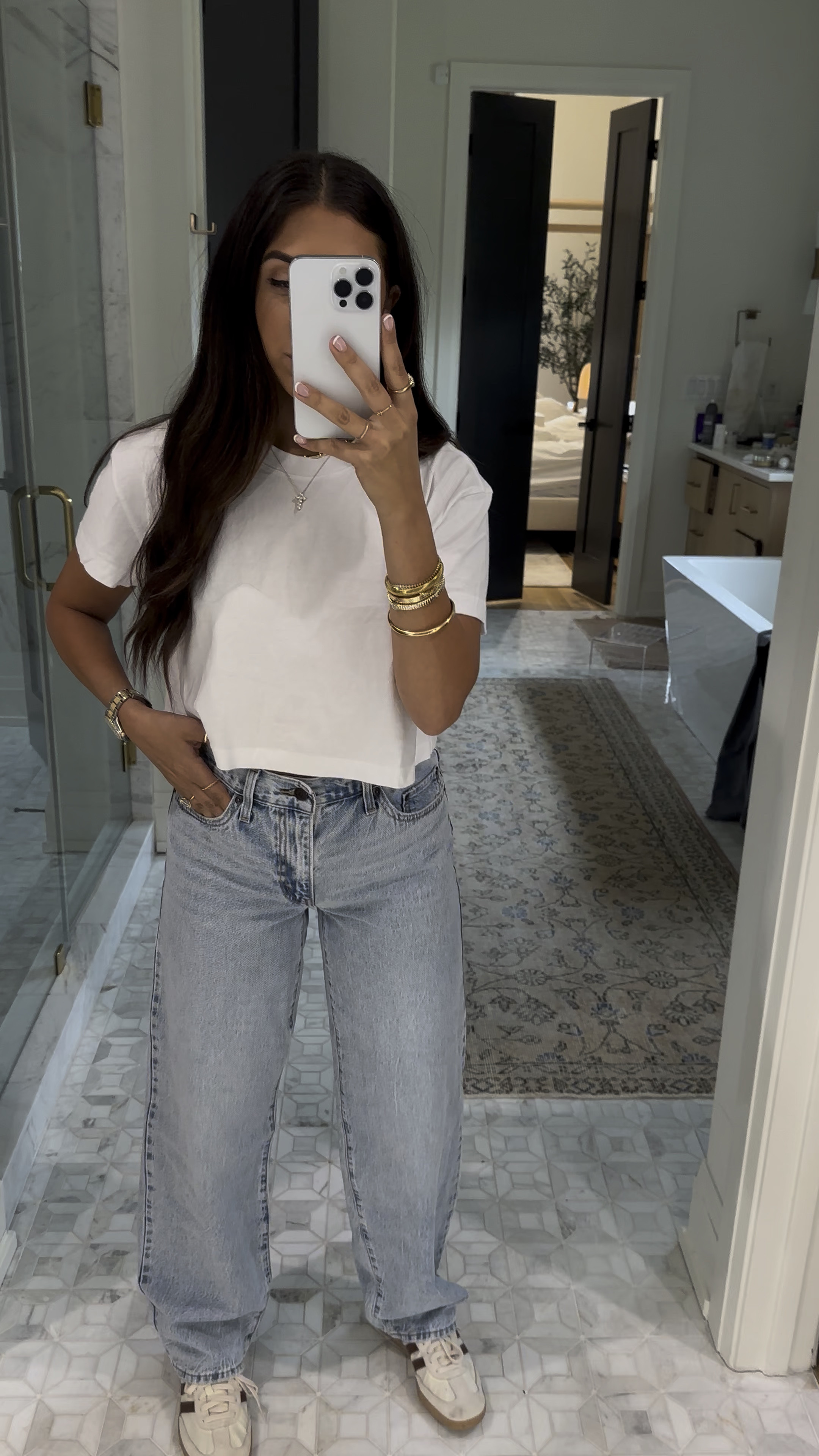 Top: small
Jeans: 27

Dressupbuttercup.com #dressupbuttercup #dederaad 

#LTKFindsUnder100 #LTKStyleTip #LTKSaleAlert