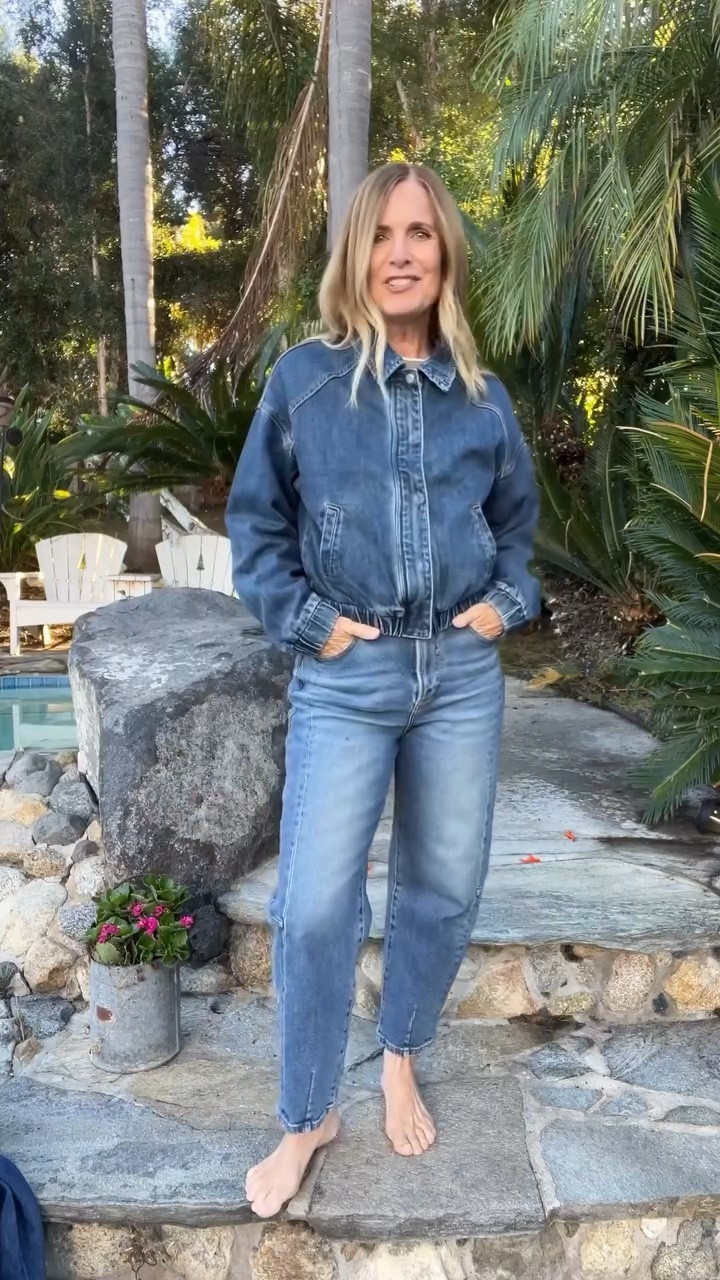 Two denim jackets walk into my closet… and both stayed 🤭



The Denim Barn Jacket feels classic and cool, and the Denim Bomber gives that effortless “I just threw this on” vibe.

Which one are you grabbing first — Barn or Bomber?👇

#over50 #over50fashion #over50style

#LTKSeasonal #LTKStyleTip #LTKOver40