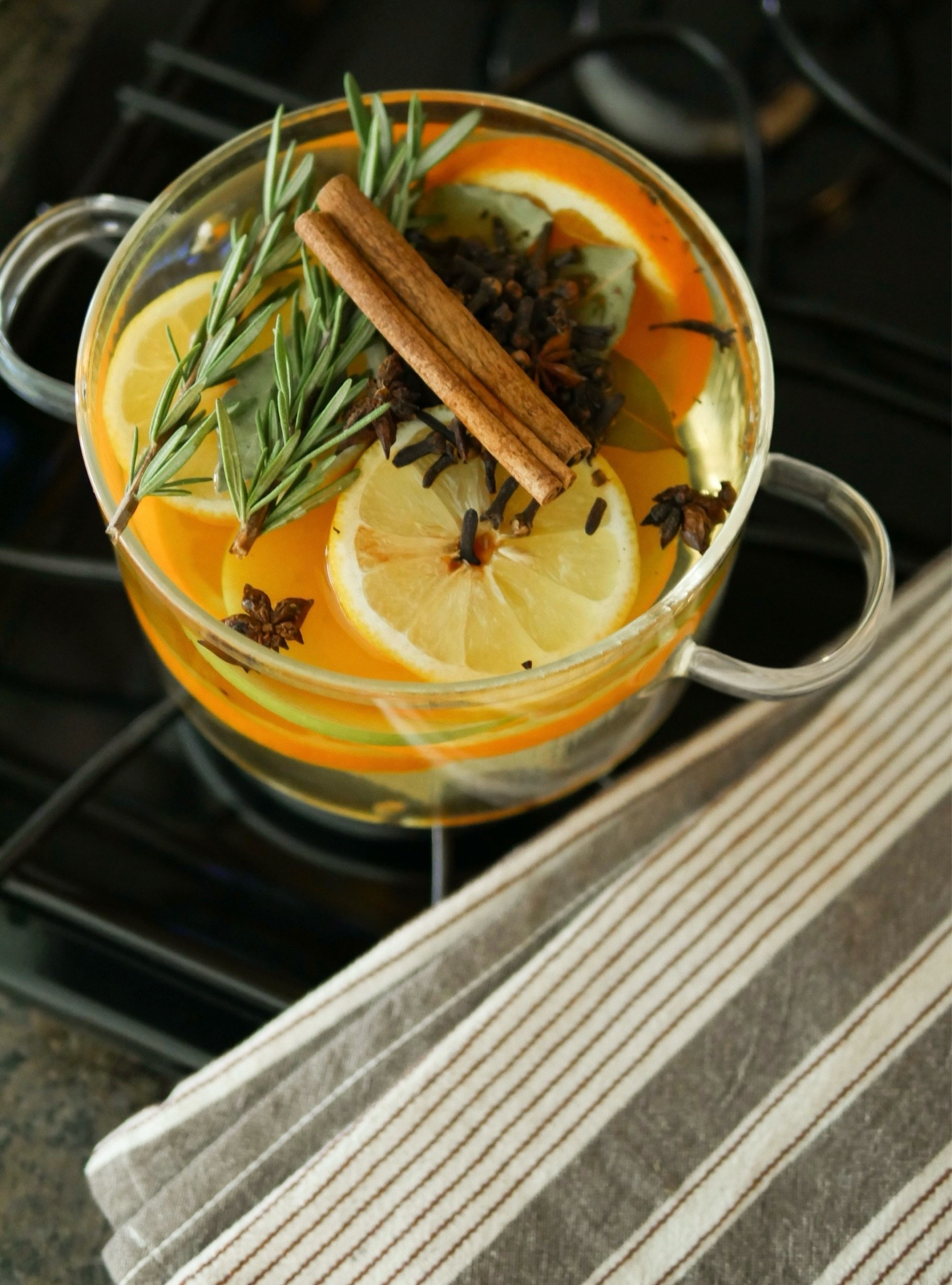 Who loves a good simmer pot? 🍂

My exact glass pot is not available but I’m linking a few options!

#LTKHome