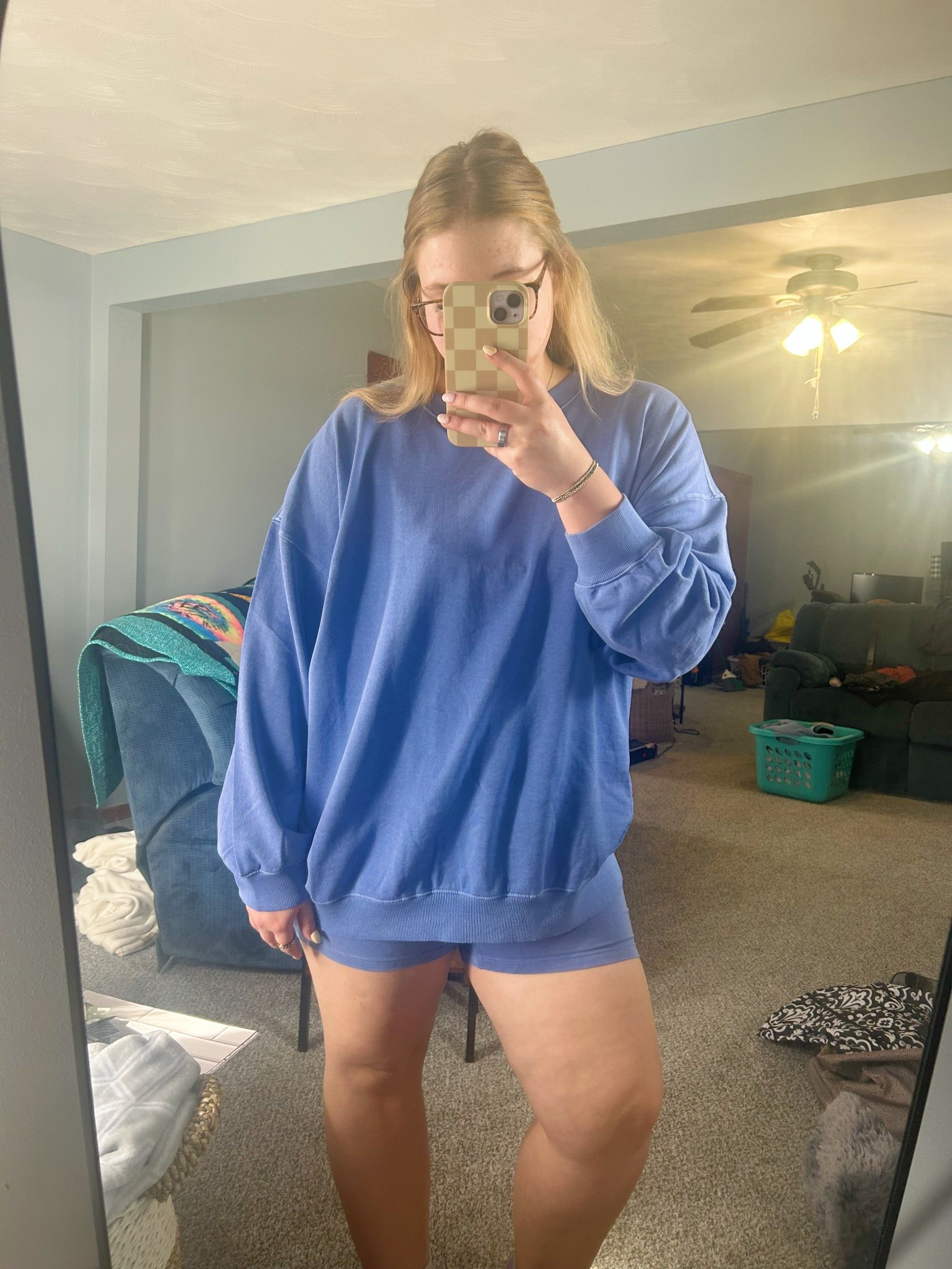 This matching set from old navy >>> 

#LTKdayinmylife #LTKActive #LTKMidsize
