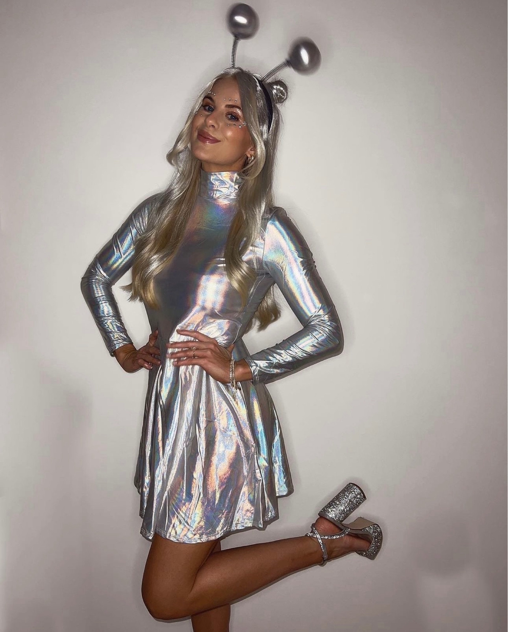 Halloween Costume: Alien! Linked similar! #kathleenpost #halloweencostume #alien

#LTKSeasonal #LTKHalloween #LTKStyleTip