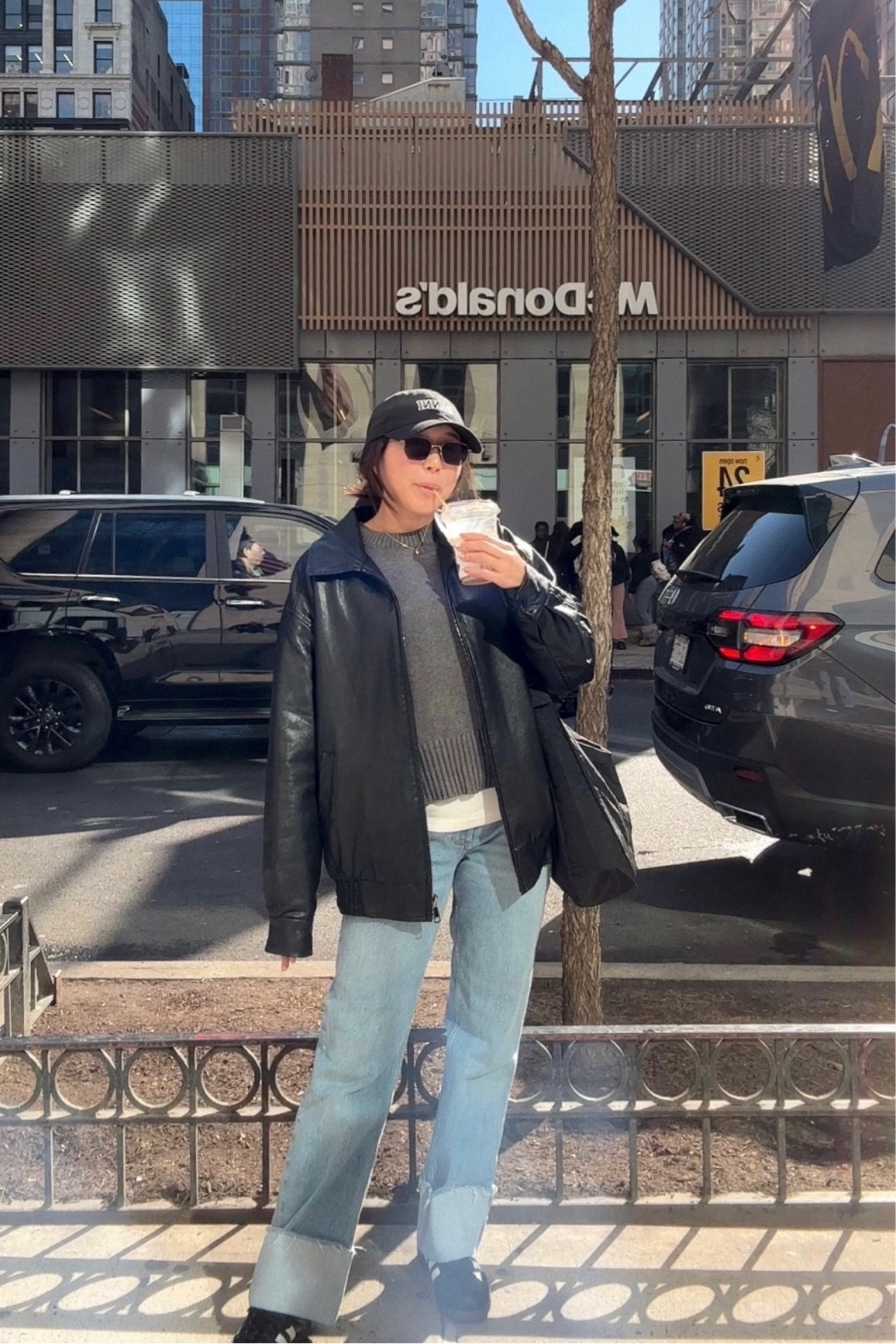 another casual nyc ootd 🖤

casual style, jeans, petite fashion