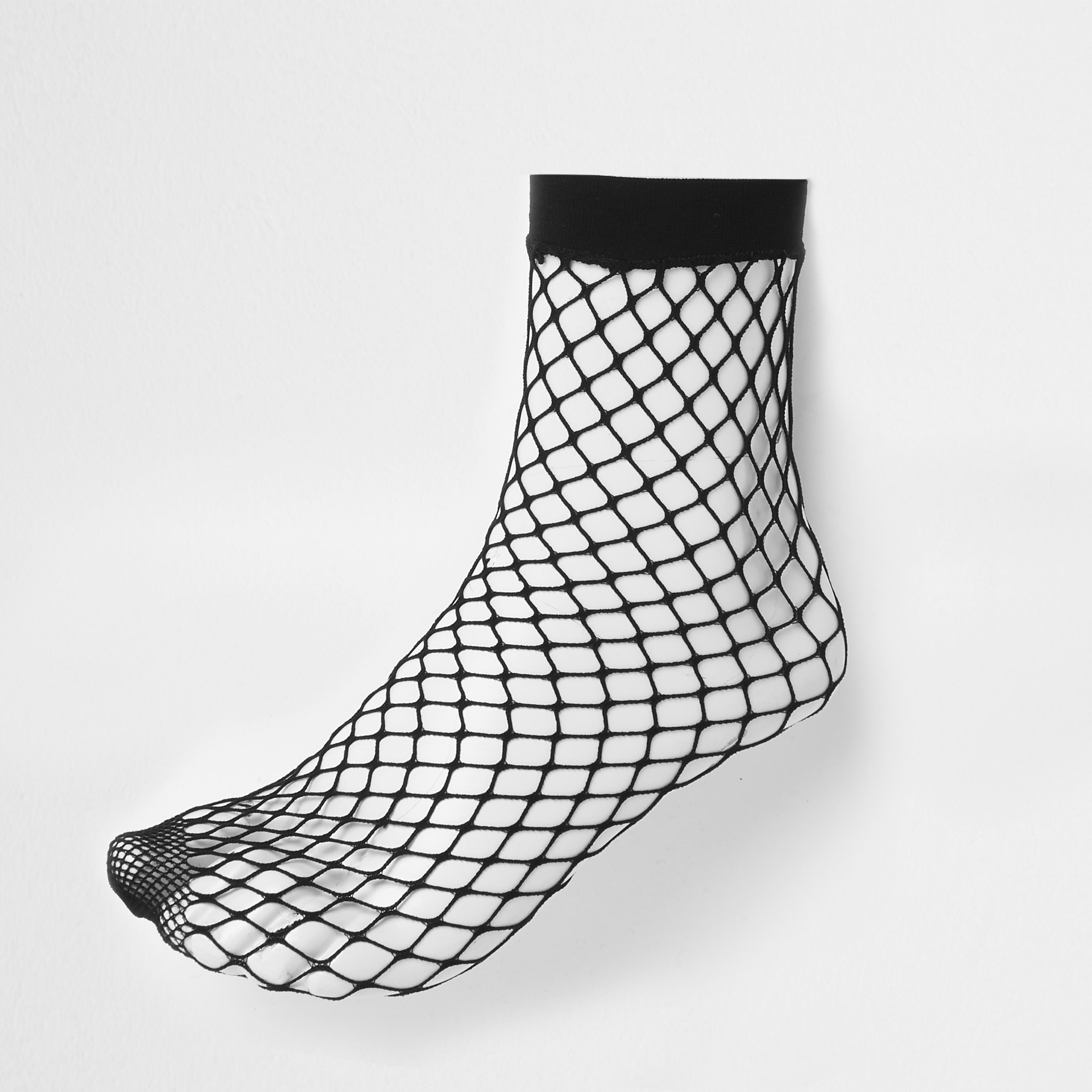 River Island Womens Black wide fishnet ankle socks | River Island (UK & IE)