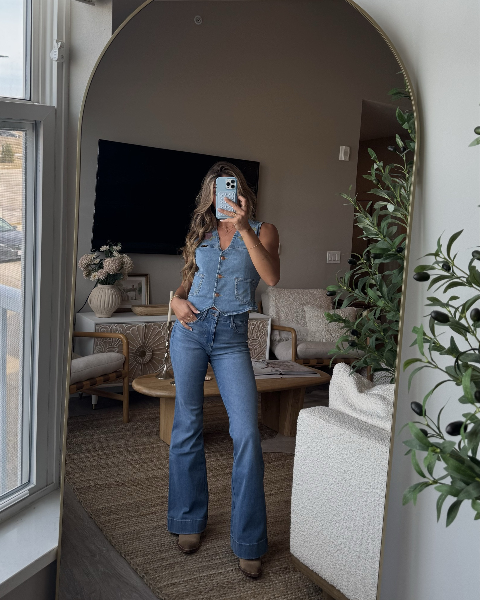 never felt more confident in a jean!! 👖🫶🏽✨

@wrangler #ad 
